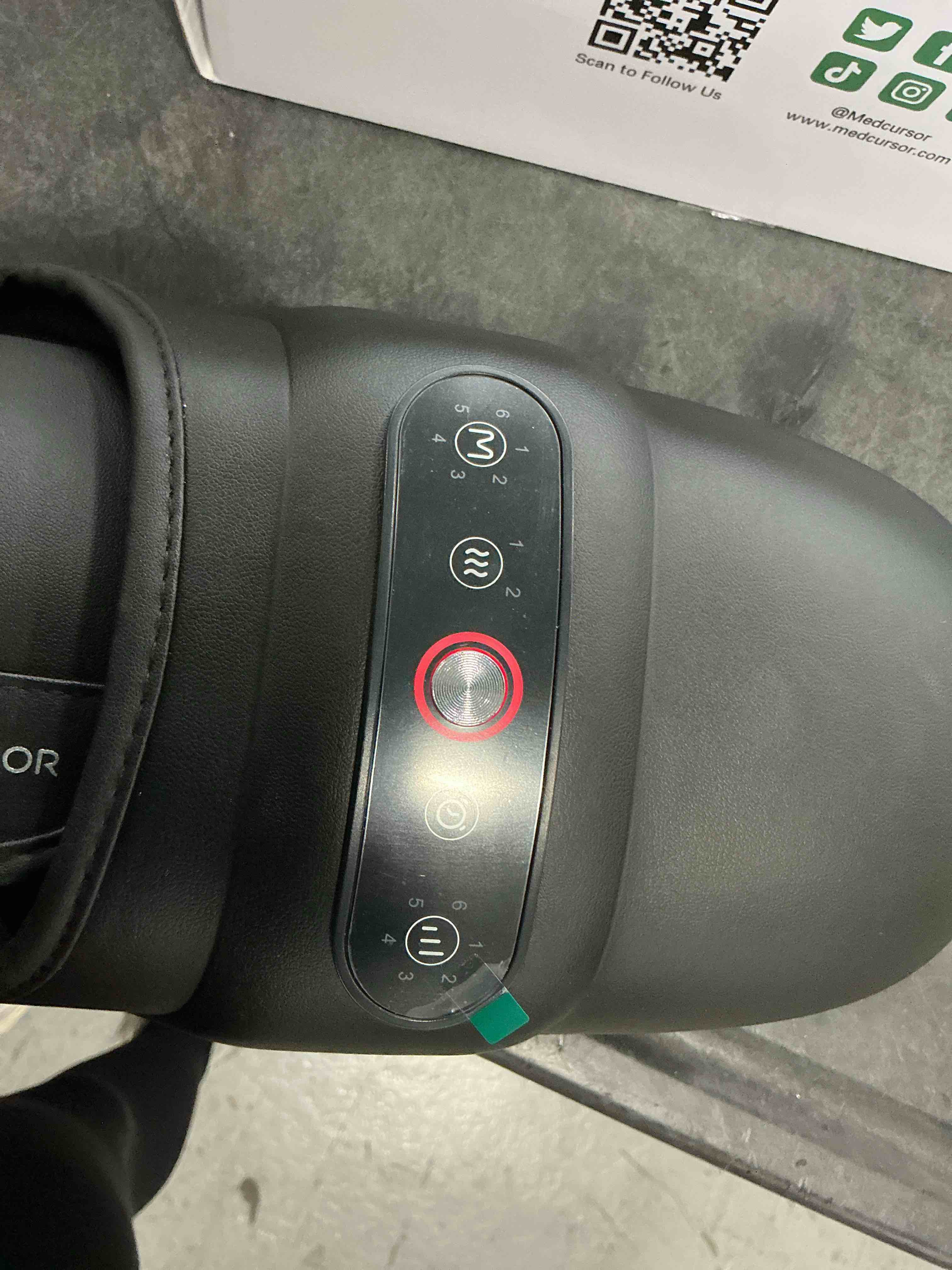 Condition photo showing Good Condition for Medcursor Hand Massager, Hand Massager with Heat and Compression for Carpal Tunnel and Stiff Joints, Pain Relief from Wrist to Palm and Finger, Gifts for Women Men (Rechargeable) Black