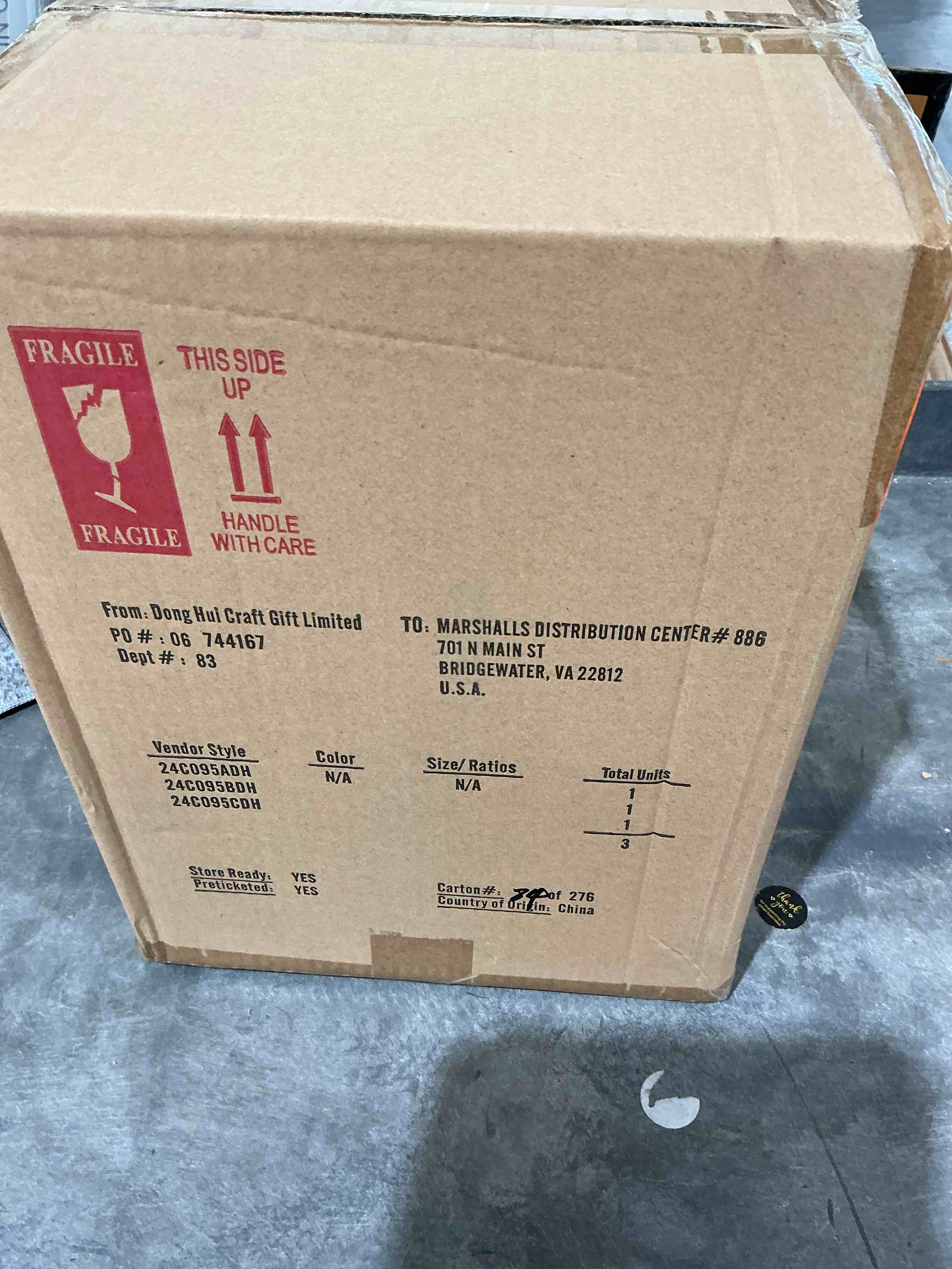 Gold Glitz and Glimmer Celebration Collection 3 PCS Present Decor