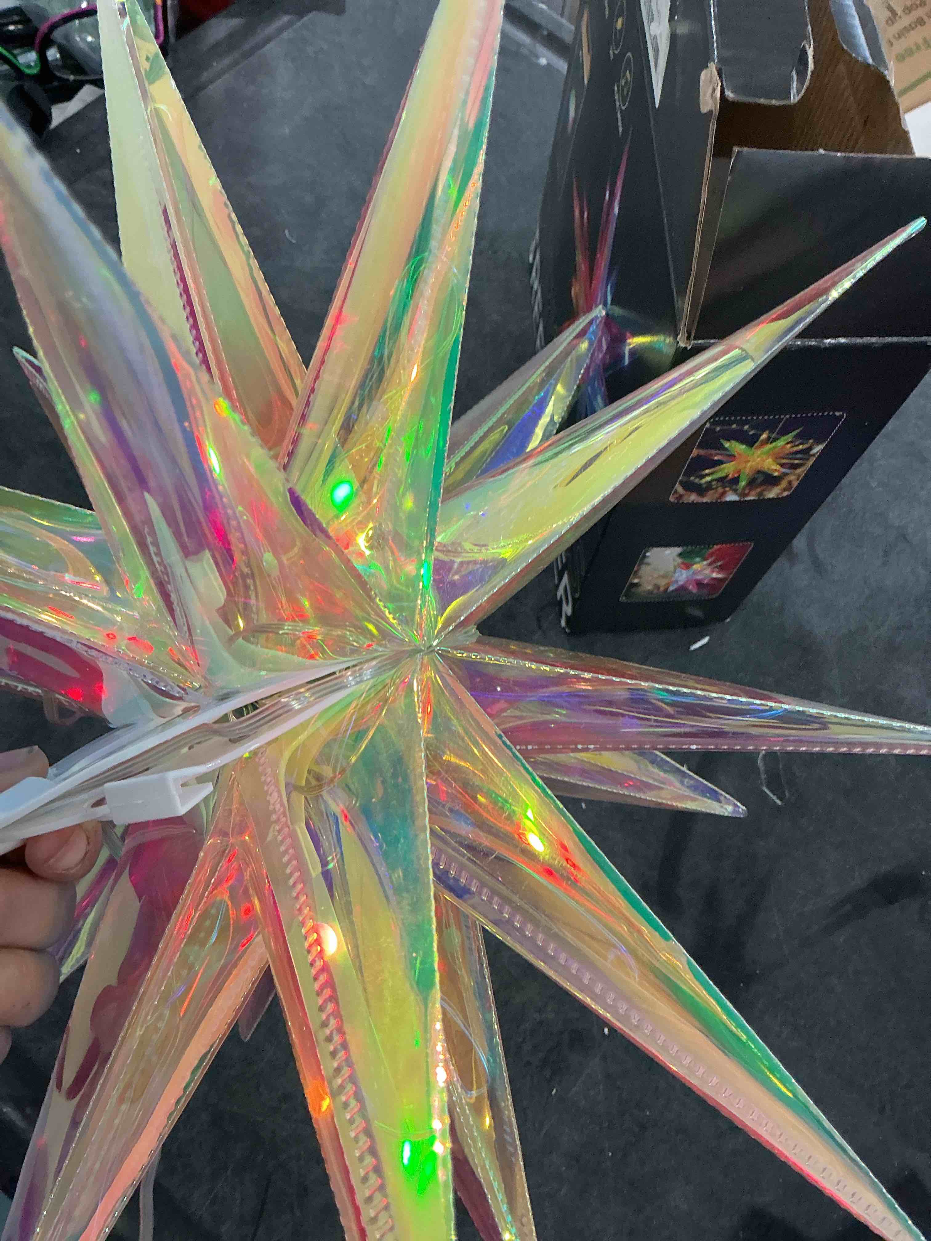 Brightown Christmas Tree Topper Star Lighted 3D Hollowed Sliver Pentagram Built-in 10 Bulbs Glitter Sparkling White Christmas Tree Star Topper Plug in Vintage Indoor Holiday Xmas Decorations Ornaments Sliver Star 1 Pack