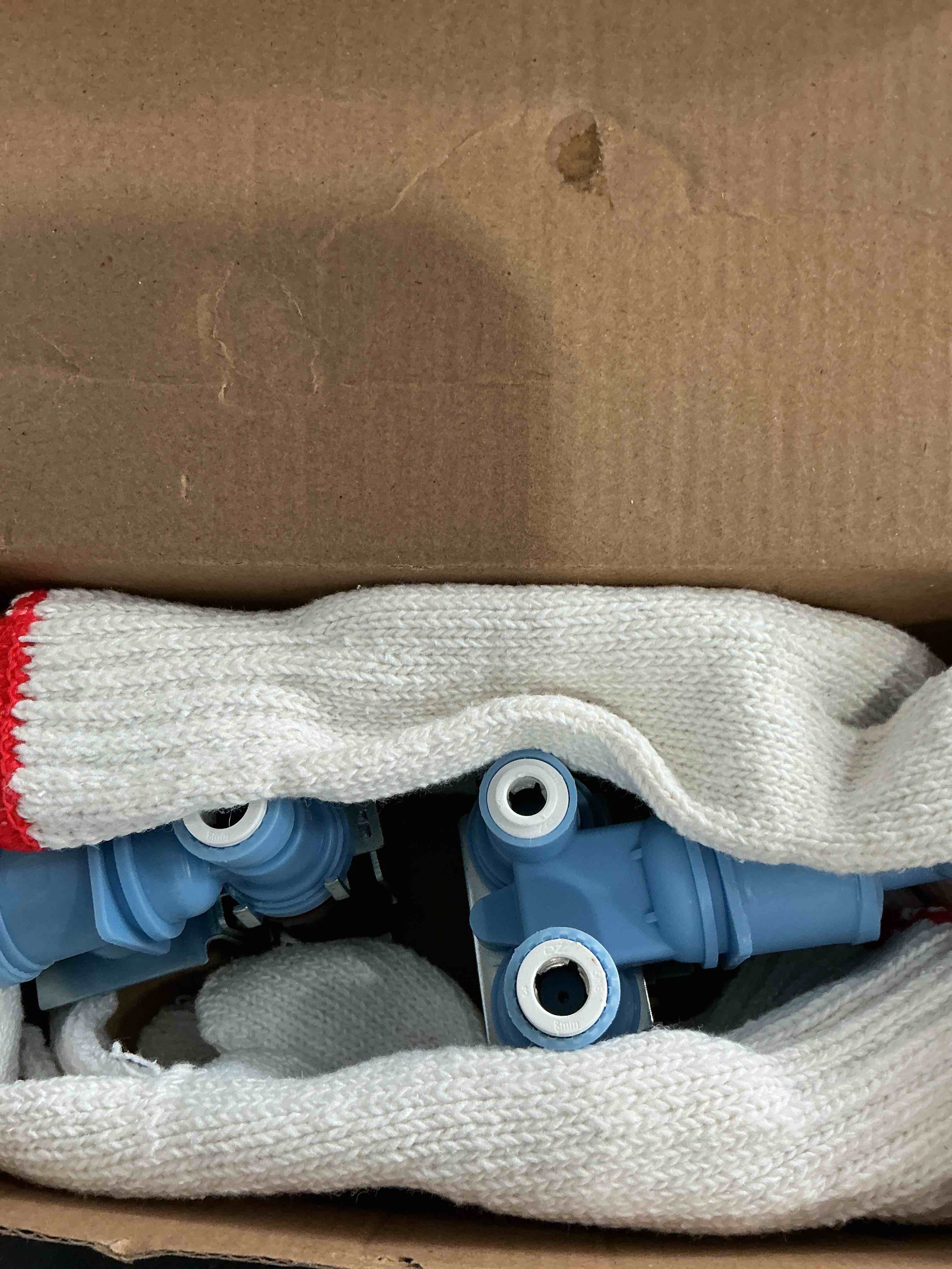 Condition photo showing Good Condition for Upgraded 242252702 Refrigerator Water Inlet Valve Replacement, Compatible with Frigidaire, Electrolux Kenmore Refrigerator Accessories AP5671757, 240531101, K-76150, 241734301, WV2702, 240321801