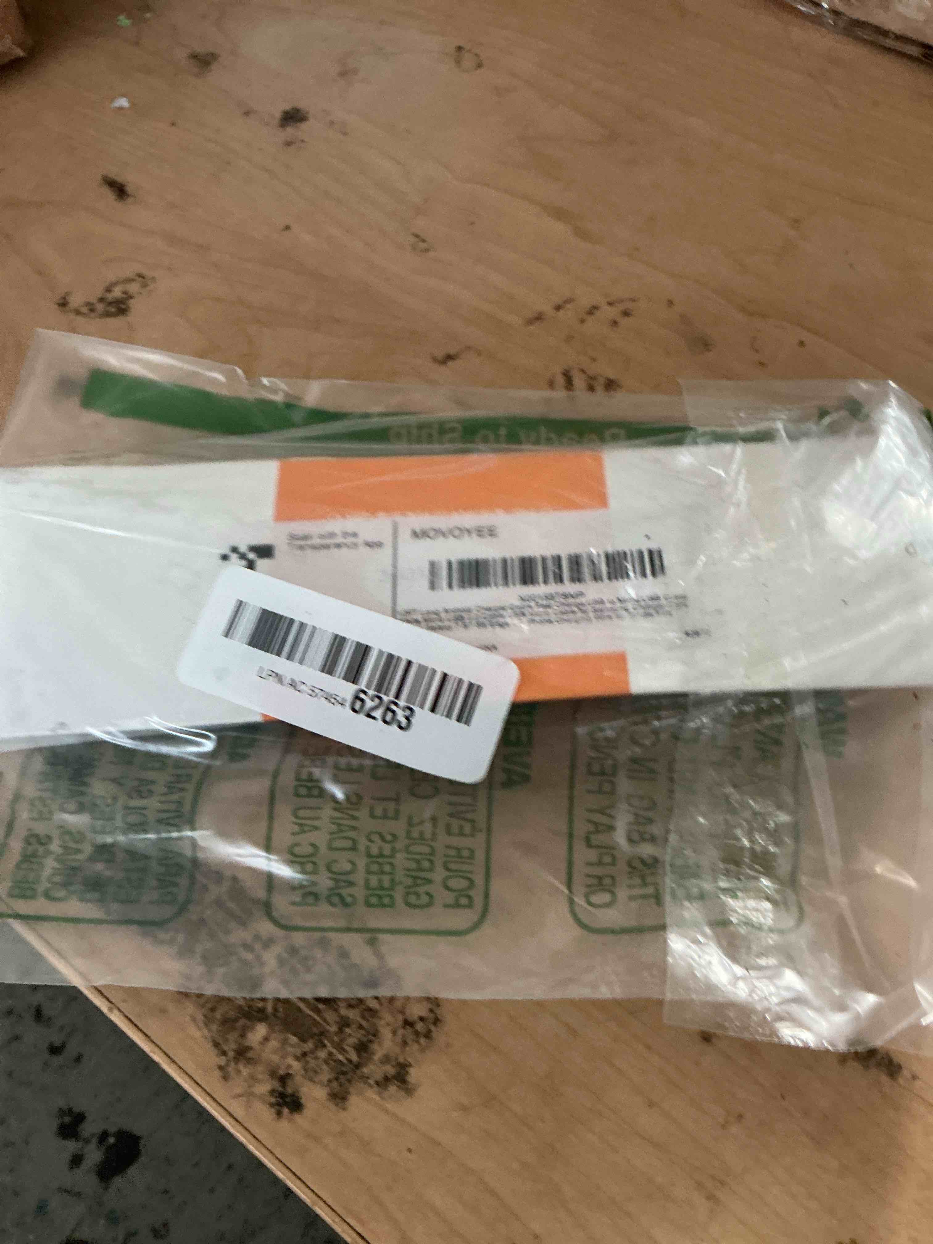https://s3.amazonaws.com/lotting-images-prod/NonstopDeals/BRN7014150_1789594661255.jpeg