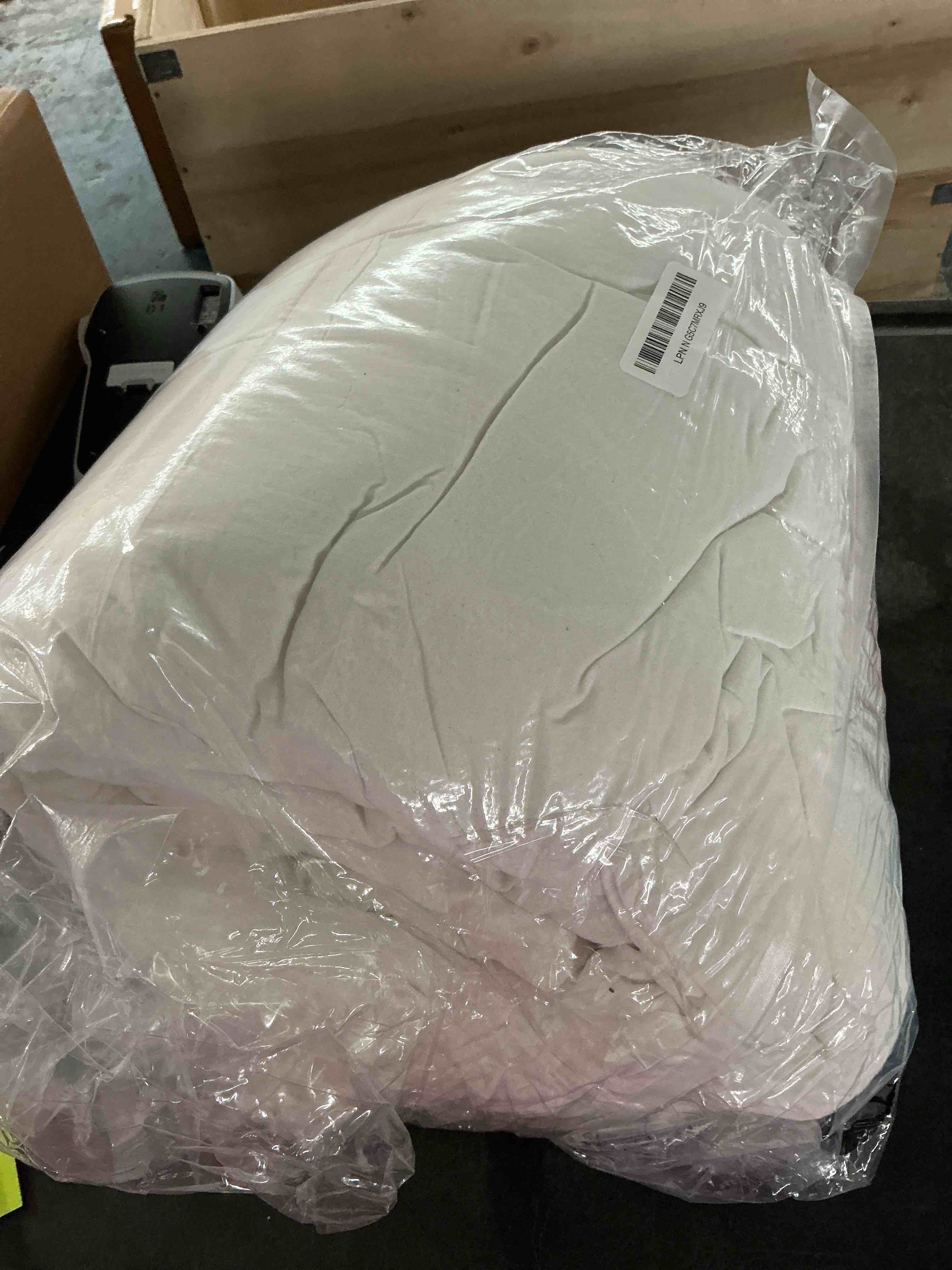 https://s3.amazonaws.com/lotting-images-prod/NonstopDeals/GRA3505010_1759935001586.jpeg