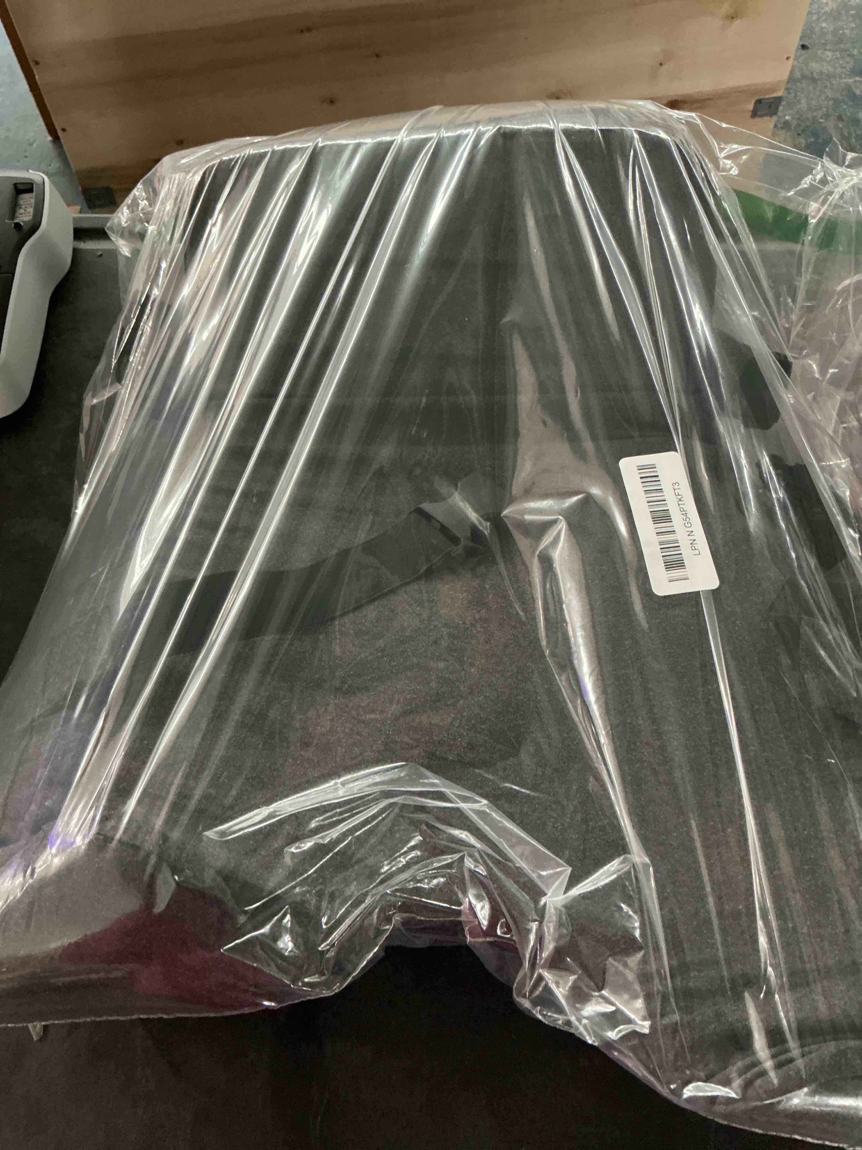 https://s3.amazonaws.com/lotting-images-prod/NonstopDeals/GRA3505013_1759935346575.jpeg
