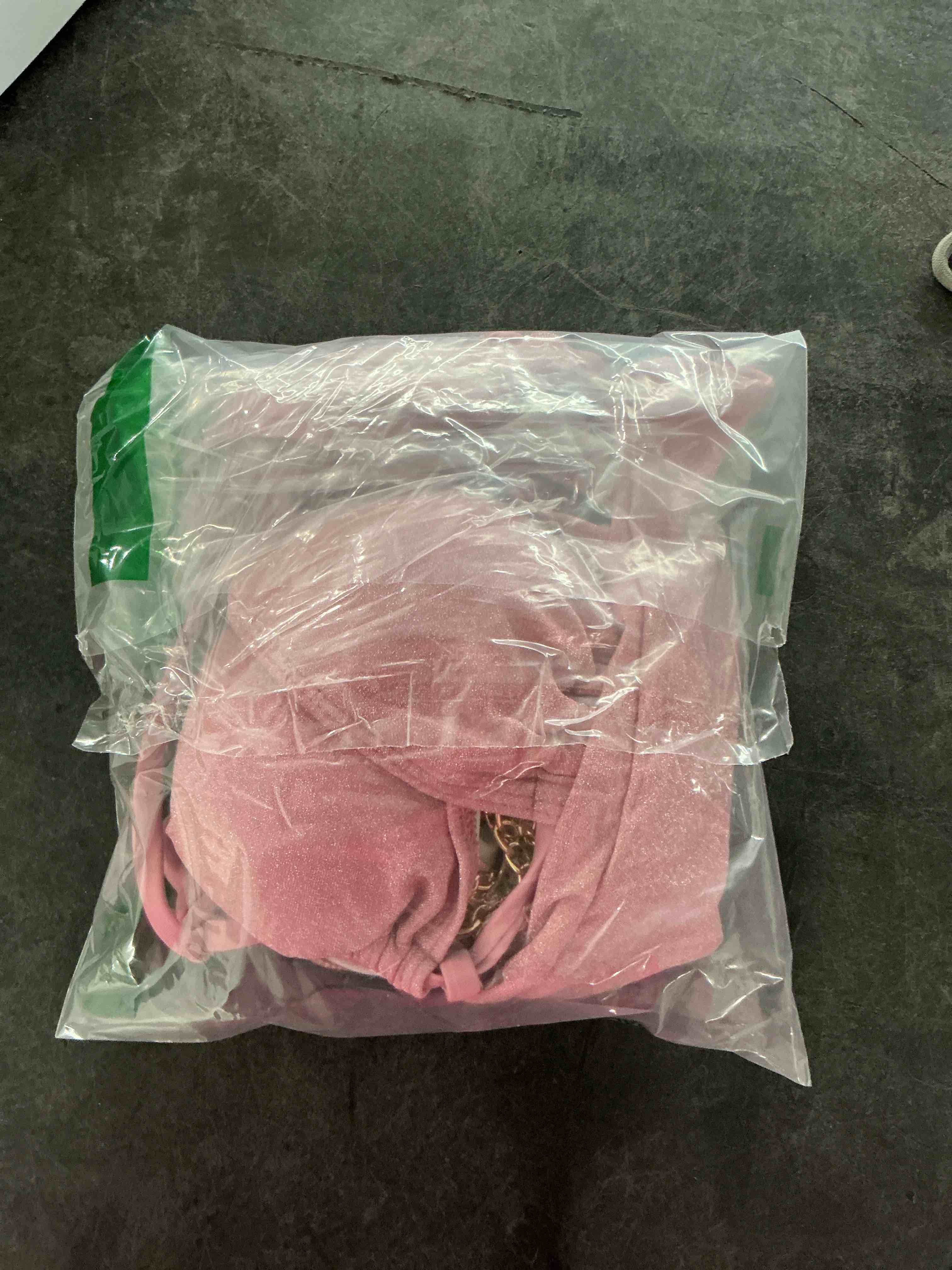https://s3.amazonaws.com/lotting-images-prod/NonstopDeals/GRA3505041_1759940497276.jpeg