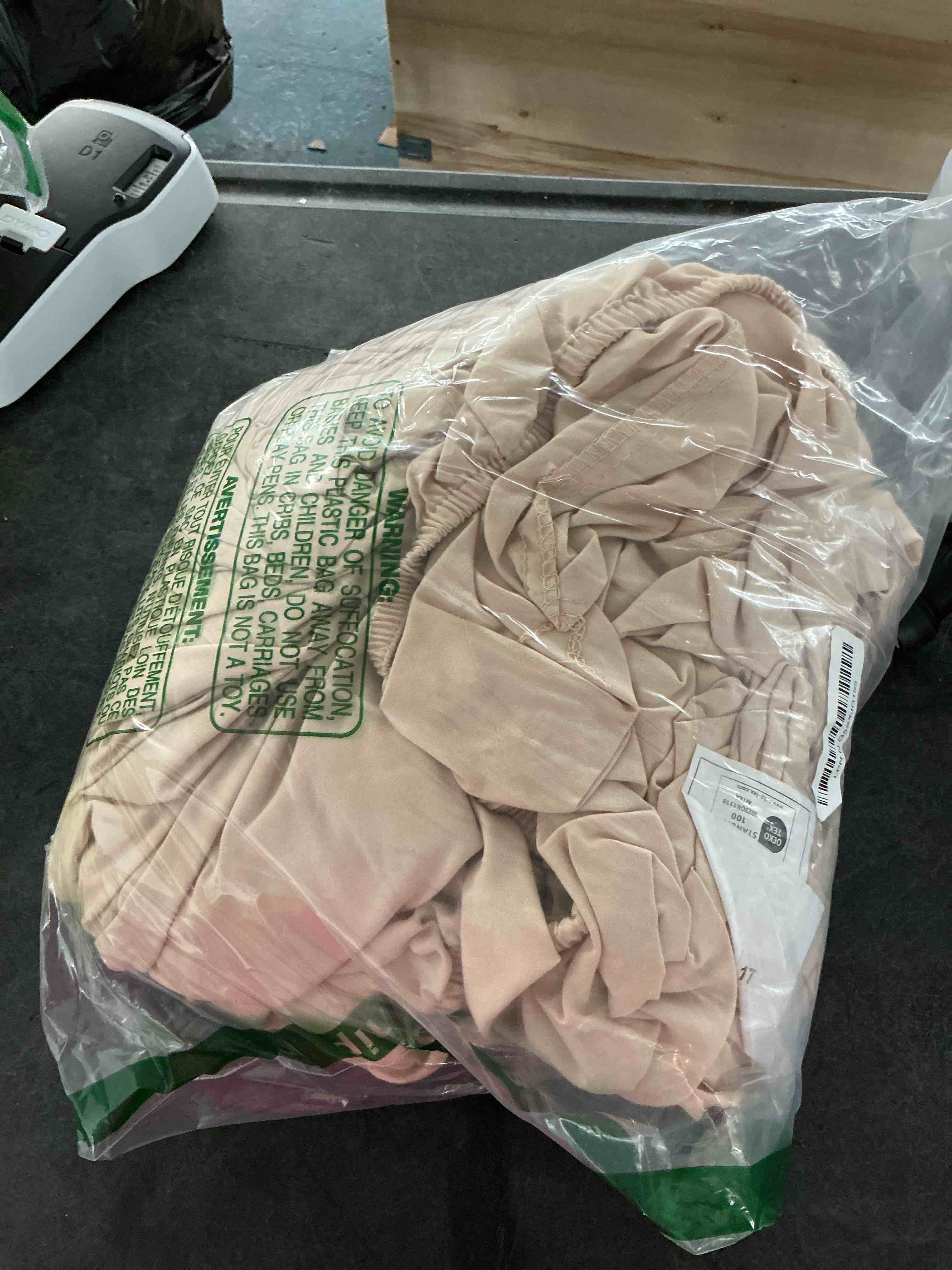 https://s3.amazonaws.com/lotting-images-prod/NonstopDeals/GRA3505045_1759940898721.jpeg