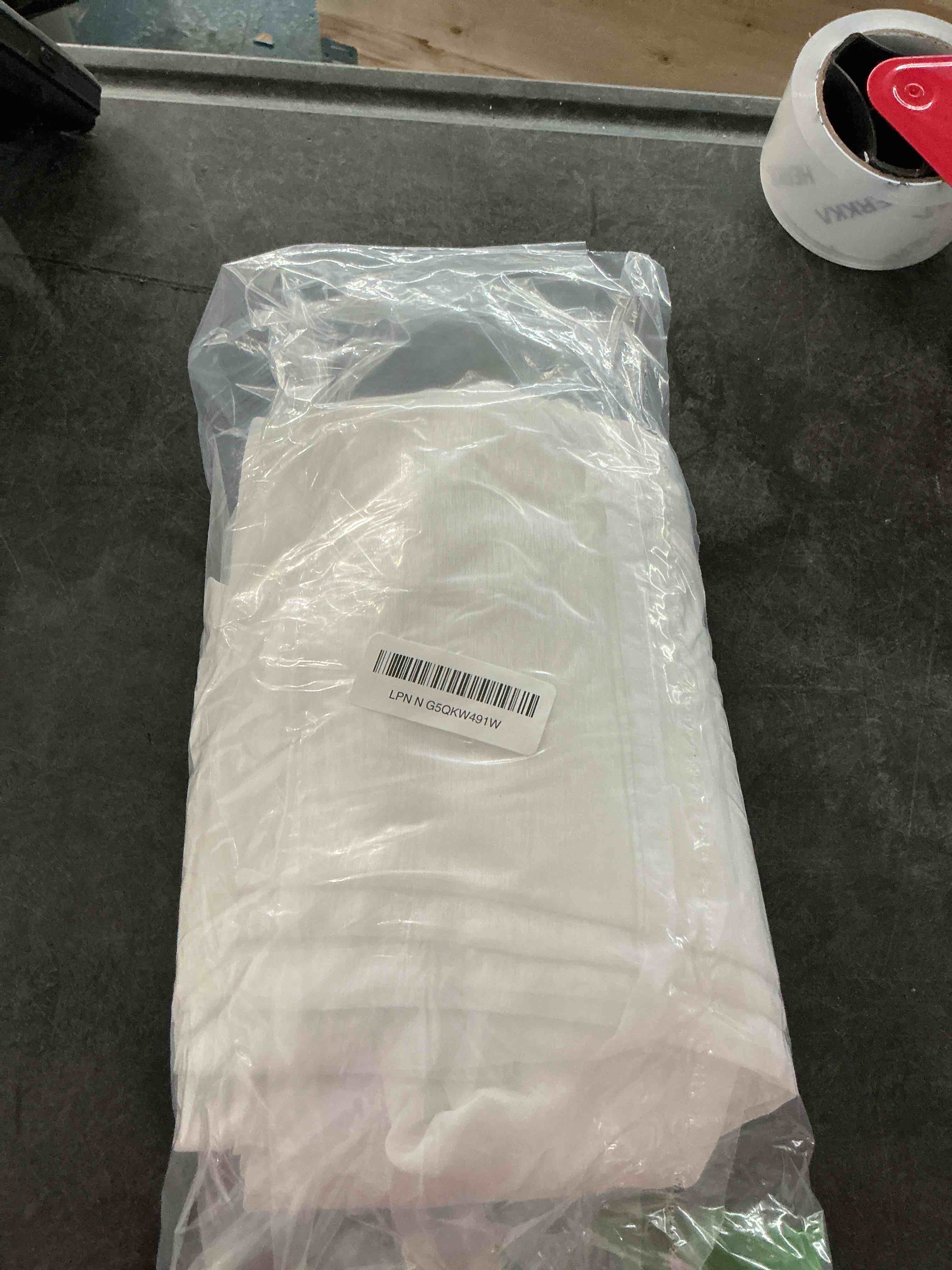 https://s3.amazonaws.com/lotting-images-prod/NonstopDeals/GRA3505057_1759942368541.jpeg