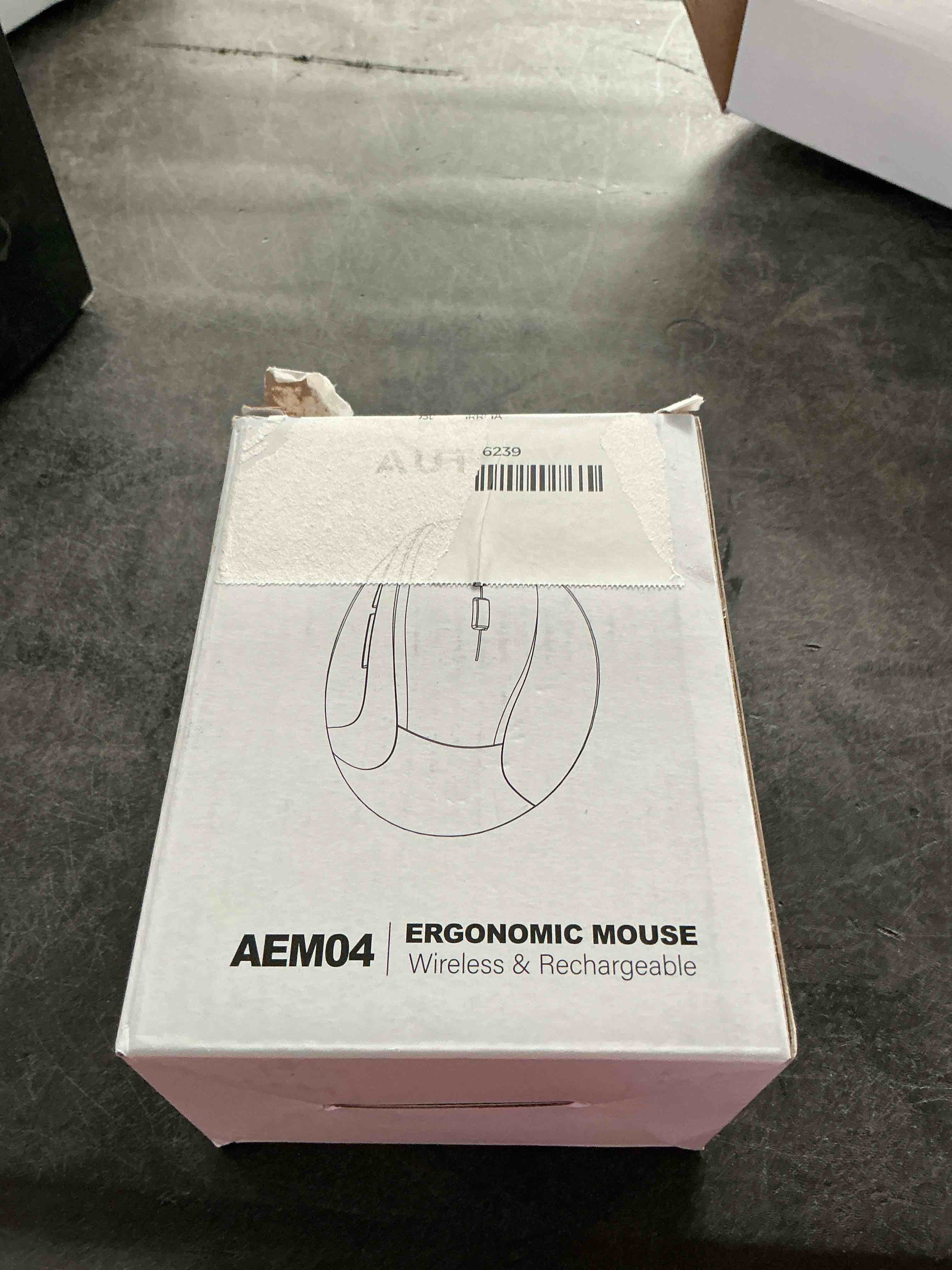 https://s3.amazonaws.com/lotting-images-prod/NonstopDeals/GRA3505109_1759957723997.jpeg