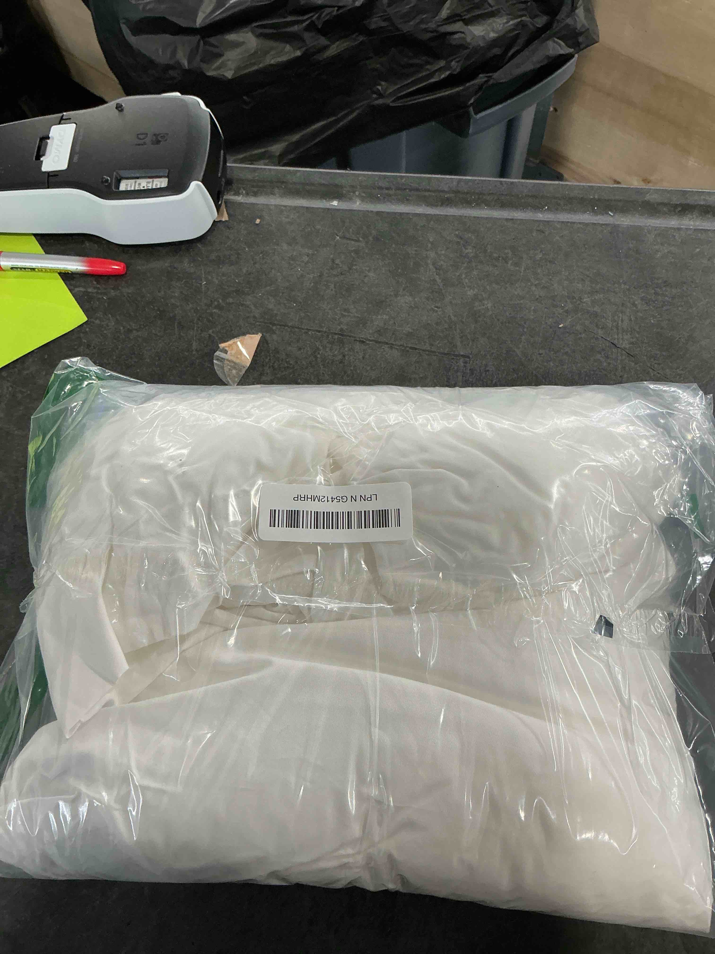 https://s3.amazonaws.com/lotting-images-prod/NonstopDeals/GRA3505187_1760030155016.jpeg