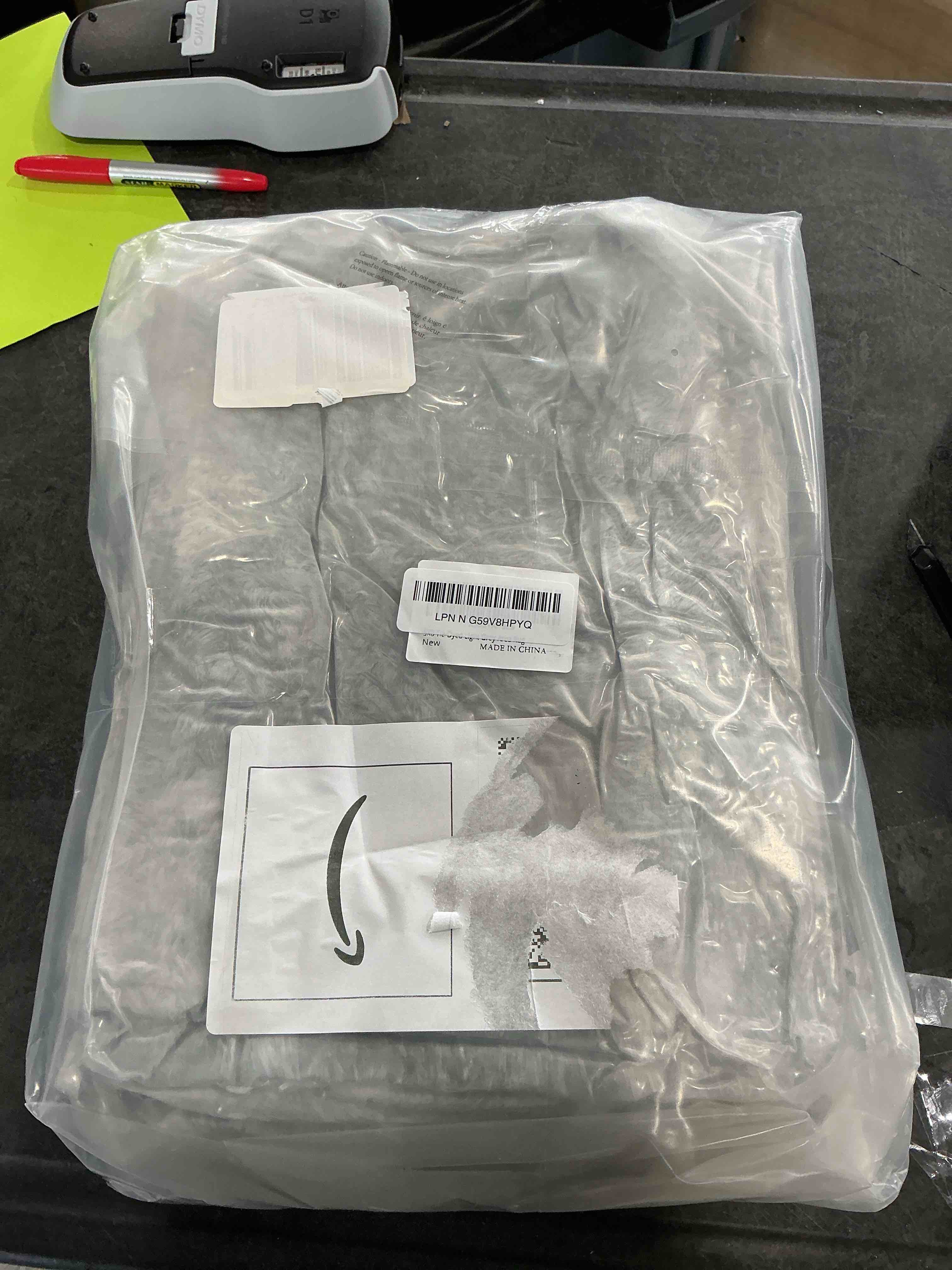 https://s3.amazonaws.com/lotting-images-prod/NonstopDeals/GRA3505193_1760030878350.jpeg
