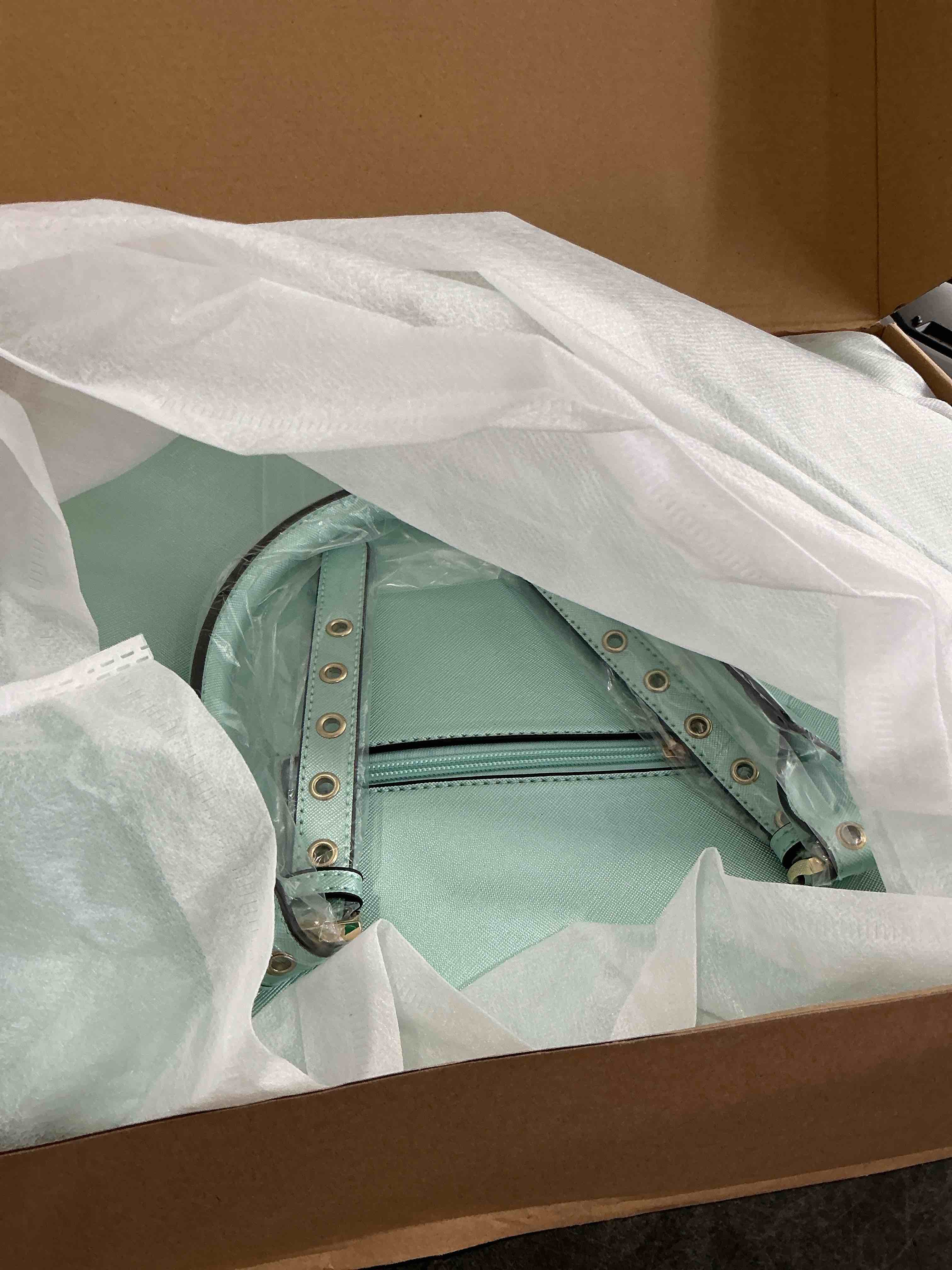 https://s3.amazonaws.com/lotting-images-prod/NonstopDeals/GRA3505211_1760033718192.jpeg