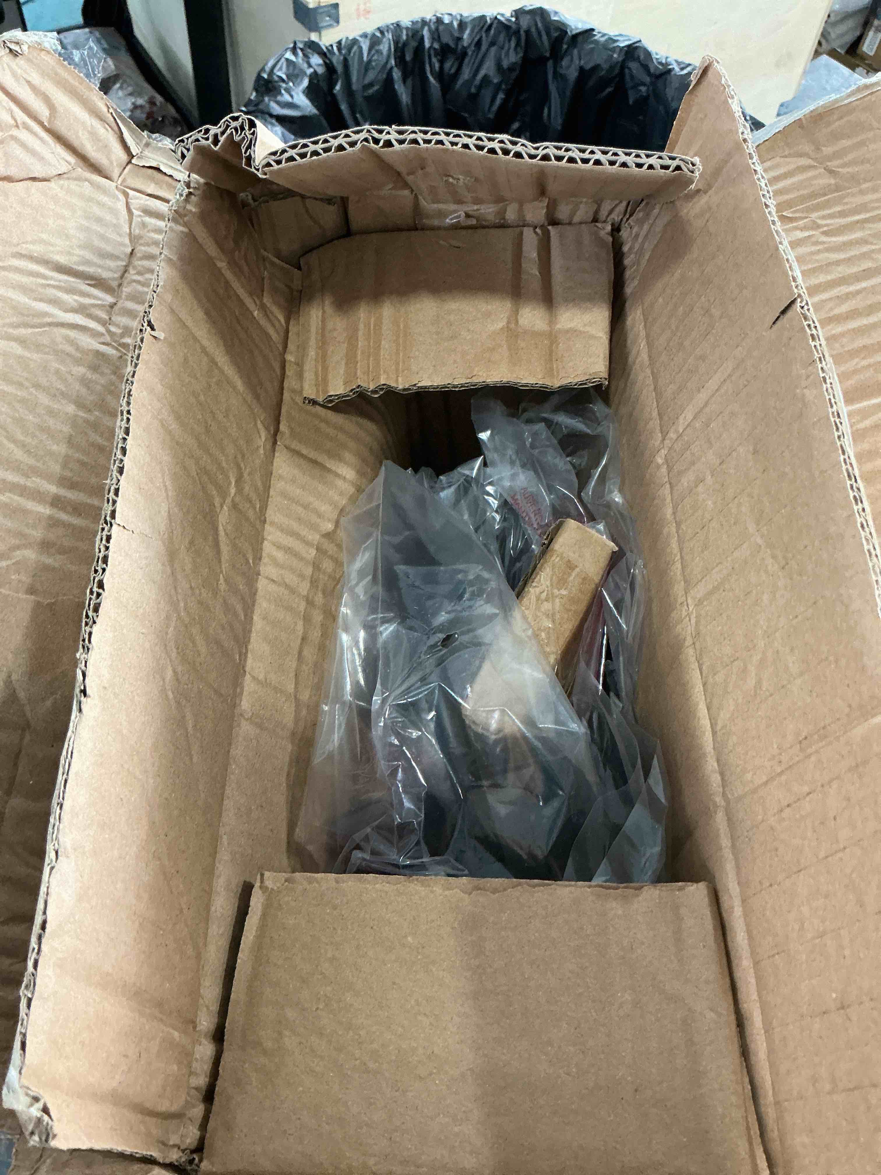 https://s3.amazonaws.com/lotting-images-prod/NonstopDeals/GRA3505220_1760036979333.jpeg