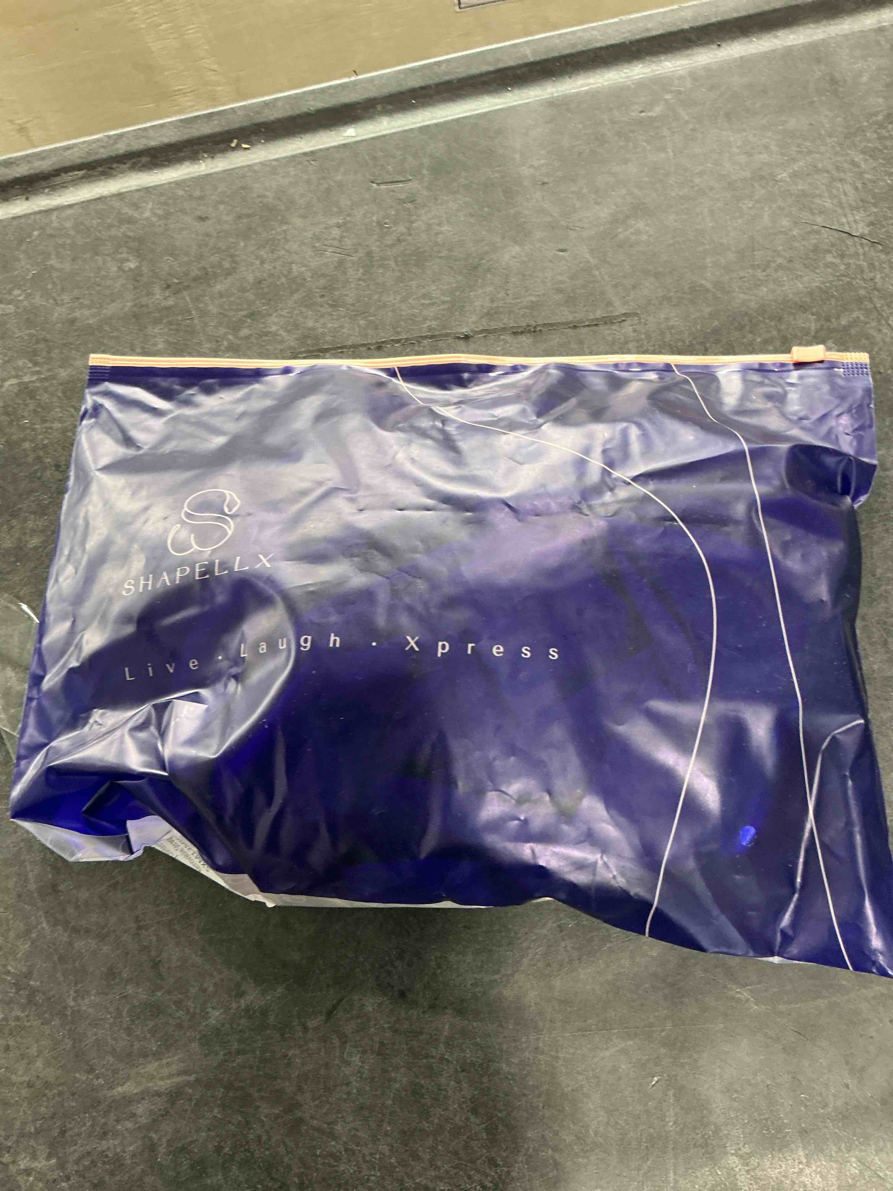 https://s3.amazonaws.com/lotting-images-prod/NonstopDeals/GRA3505253_1760043802773.jpeg