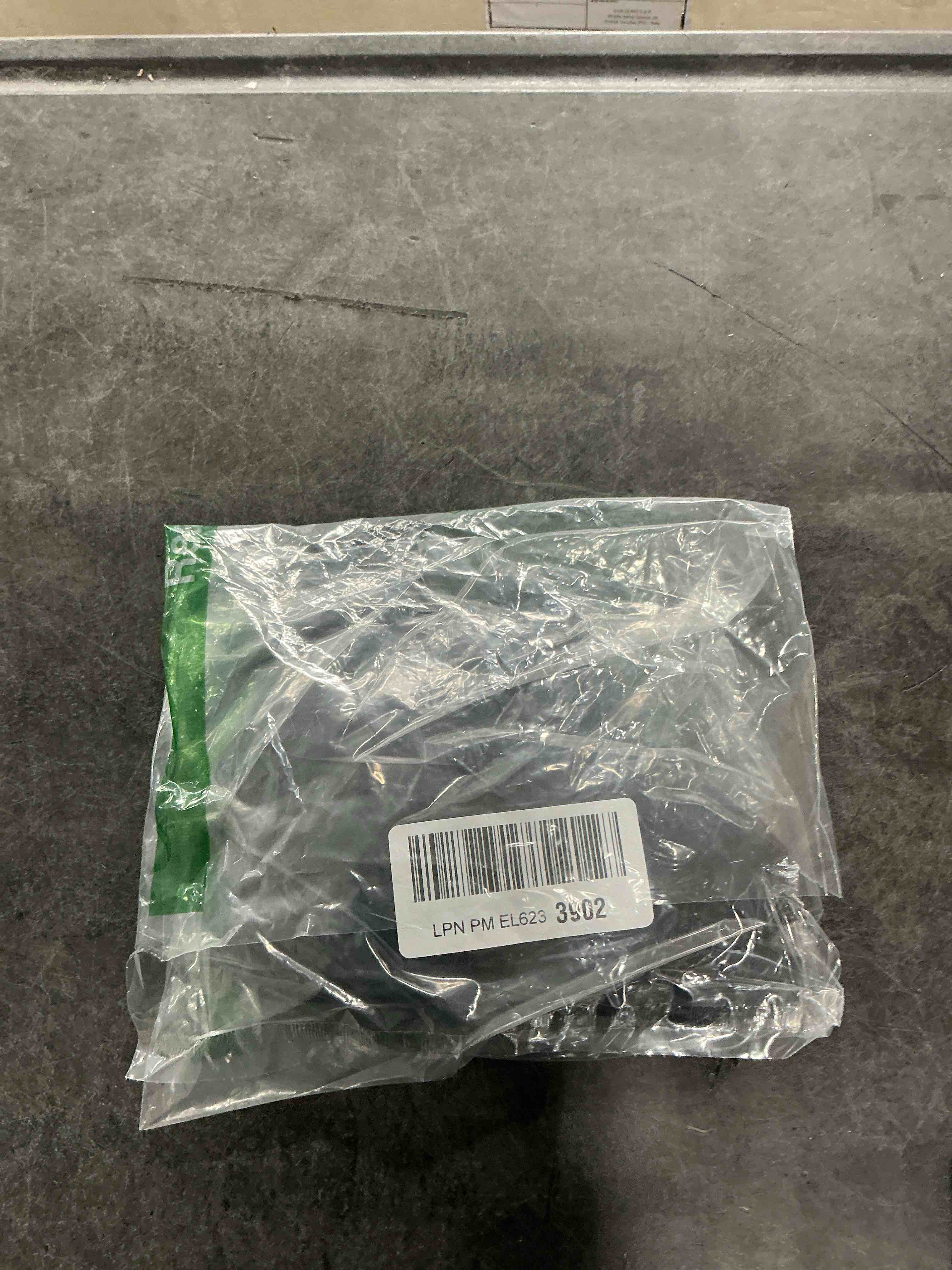 https://s3.amazonaws.com/lotting-images-prod/NonstopDeals/GRA3505265_1760045413747.jpeg