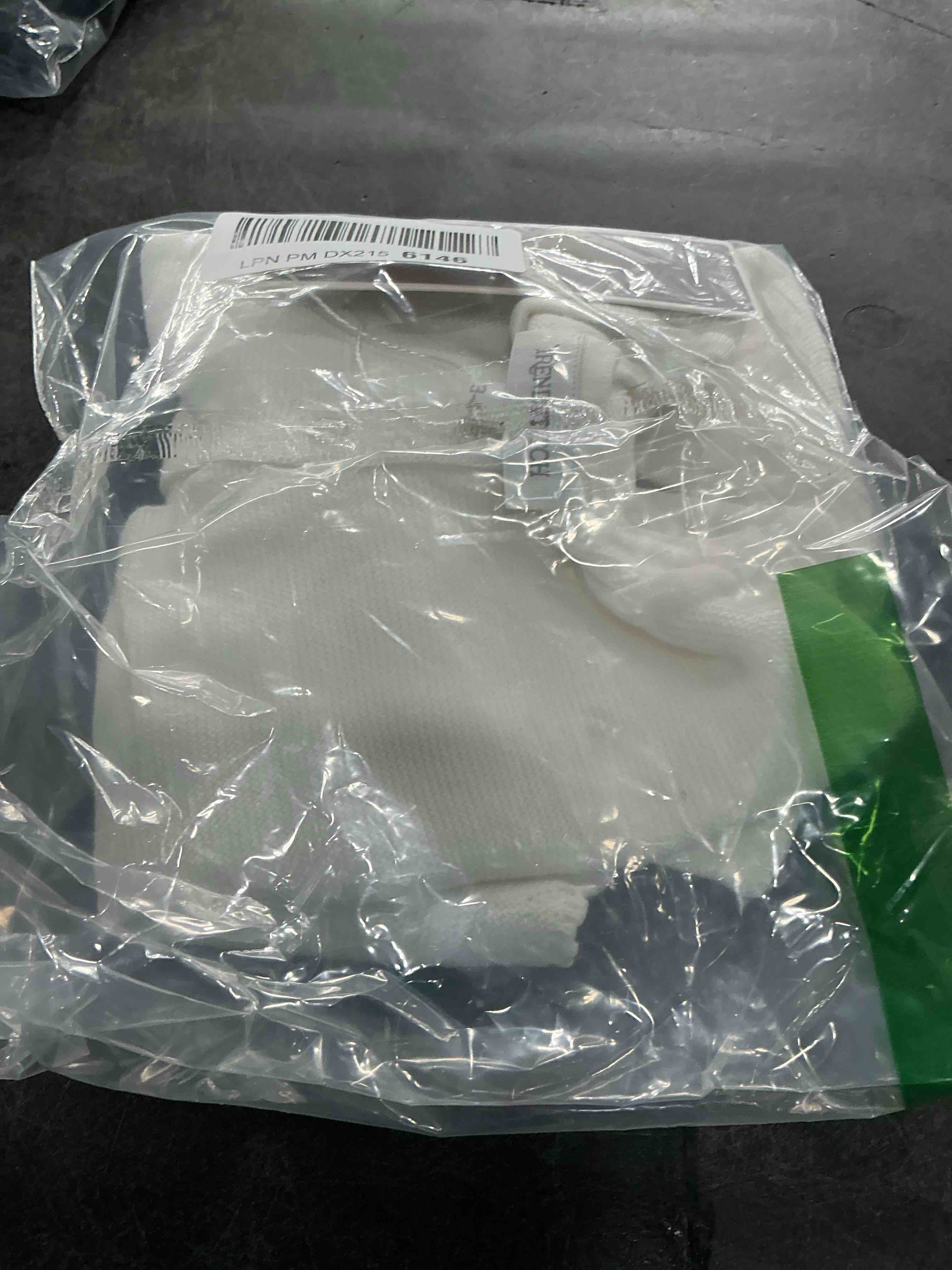 https://s3.amazonaws.com/lotting-images-prod/NonstopDeals/GRA3505269_1760045817393.jpeg