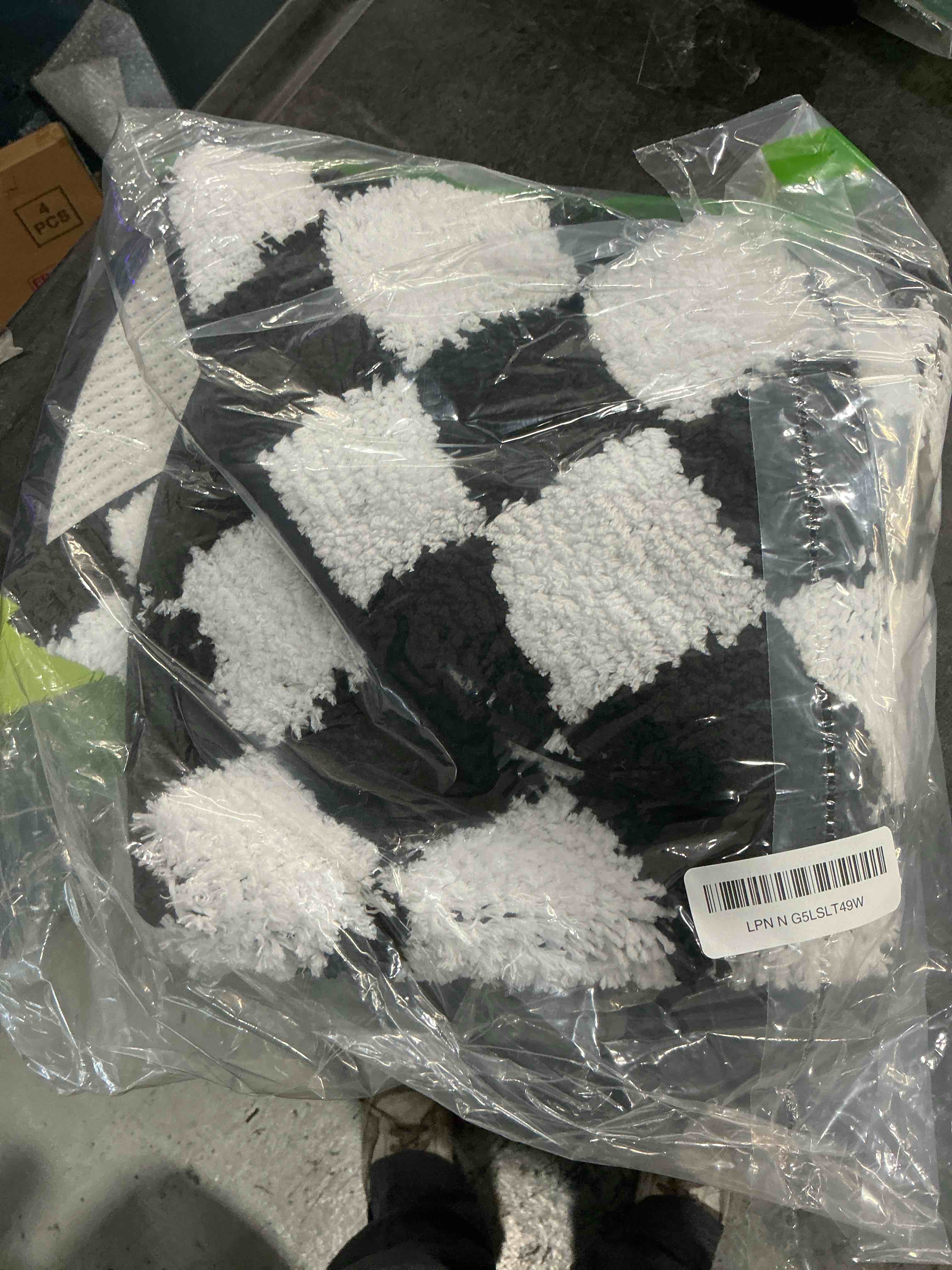 https://s3.amazonaws.com/lotting-images-prod/NonstopDeals/GRA3505285_1760048690222.jpeg
