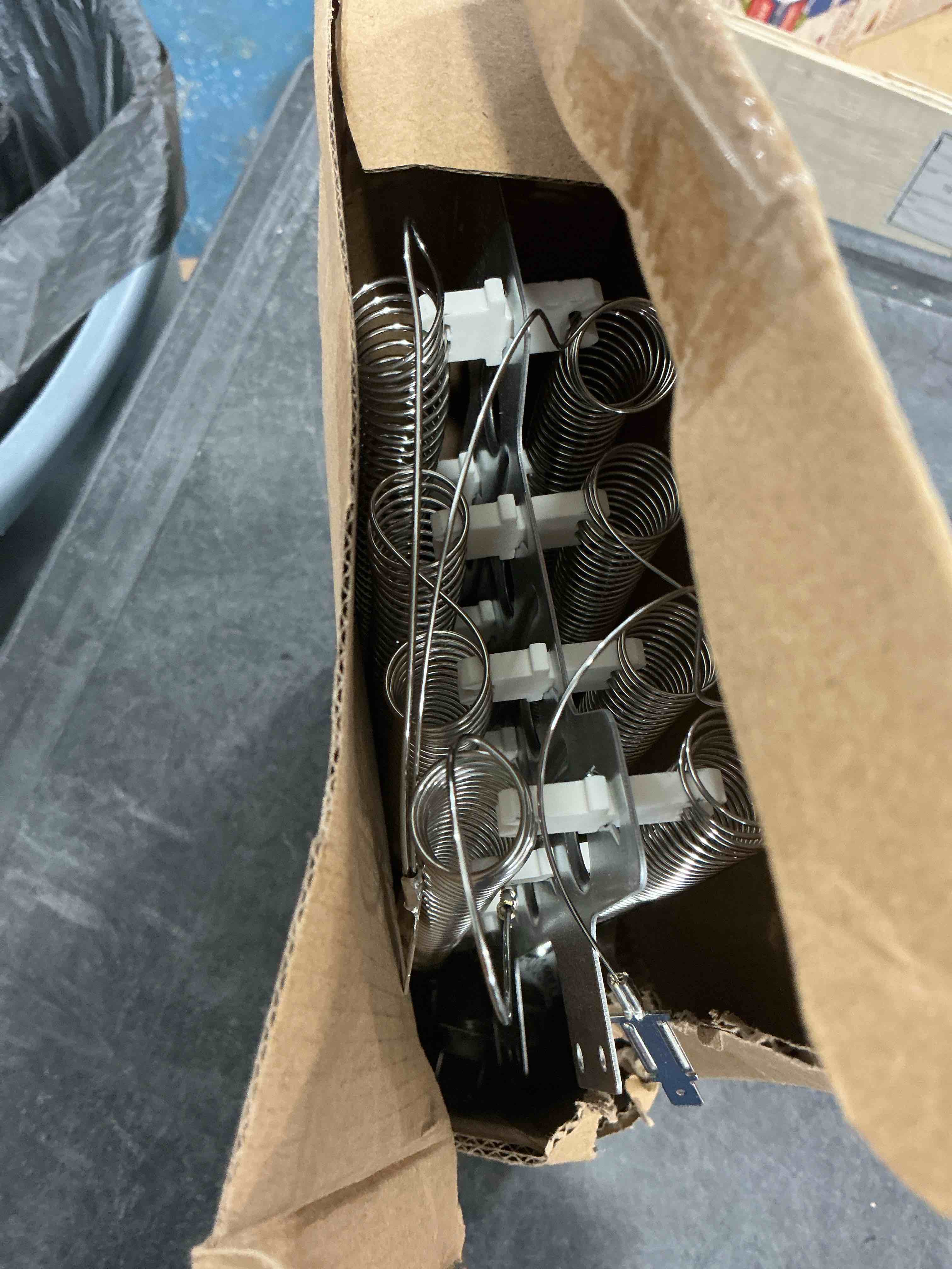 https://s3.amazonaws.com/lotting-images-prod/NonstopDeals/GRA3505319_1760108677704.jpeg