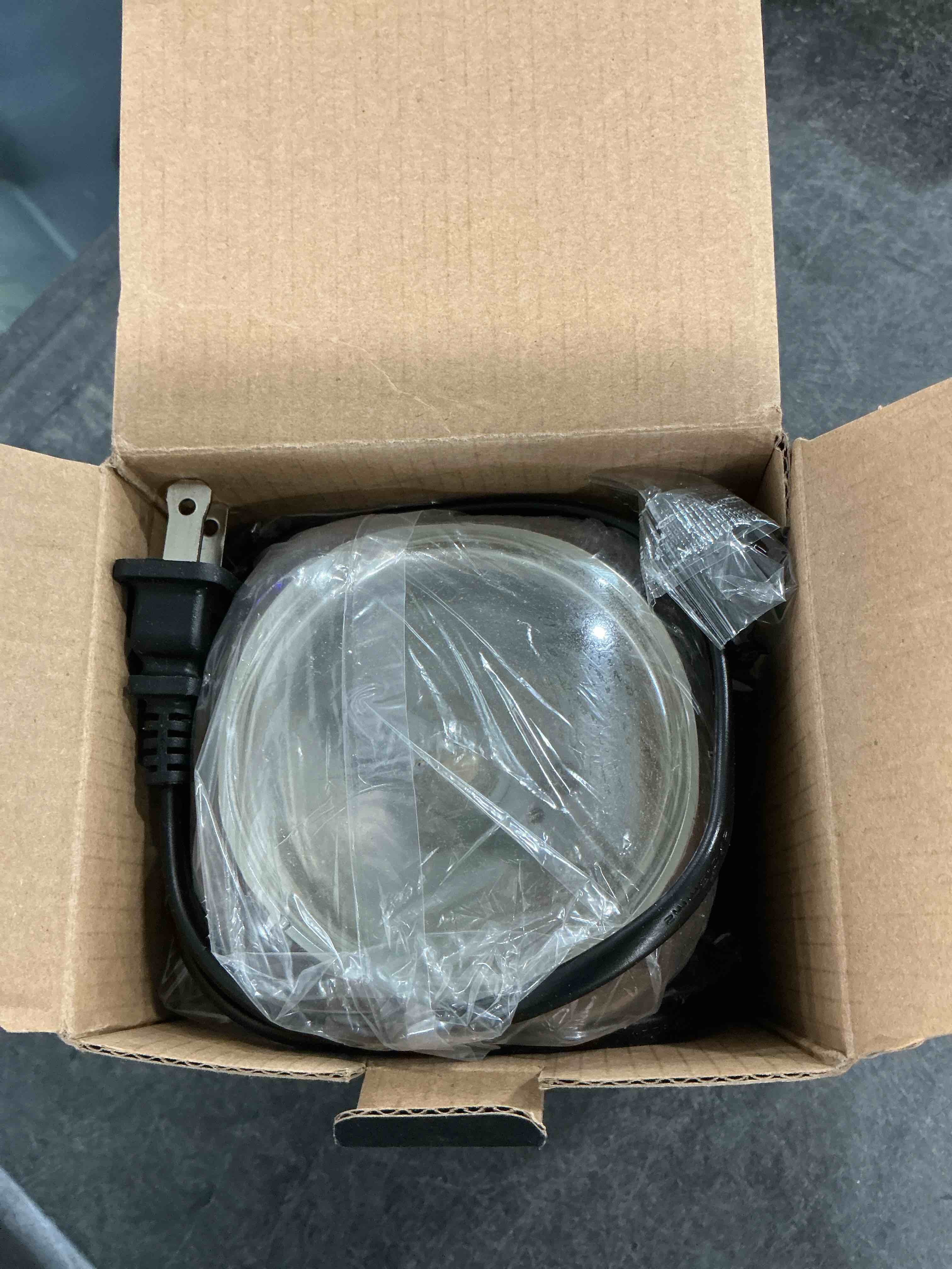 https://s3.amazonaws.com/lotting-images-prod/NonstopDeals/GRA3505323_1760109835311.jpeg