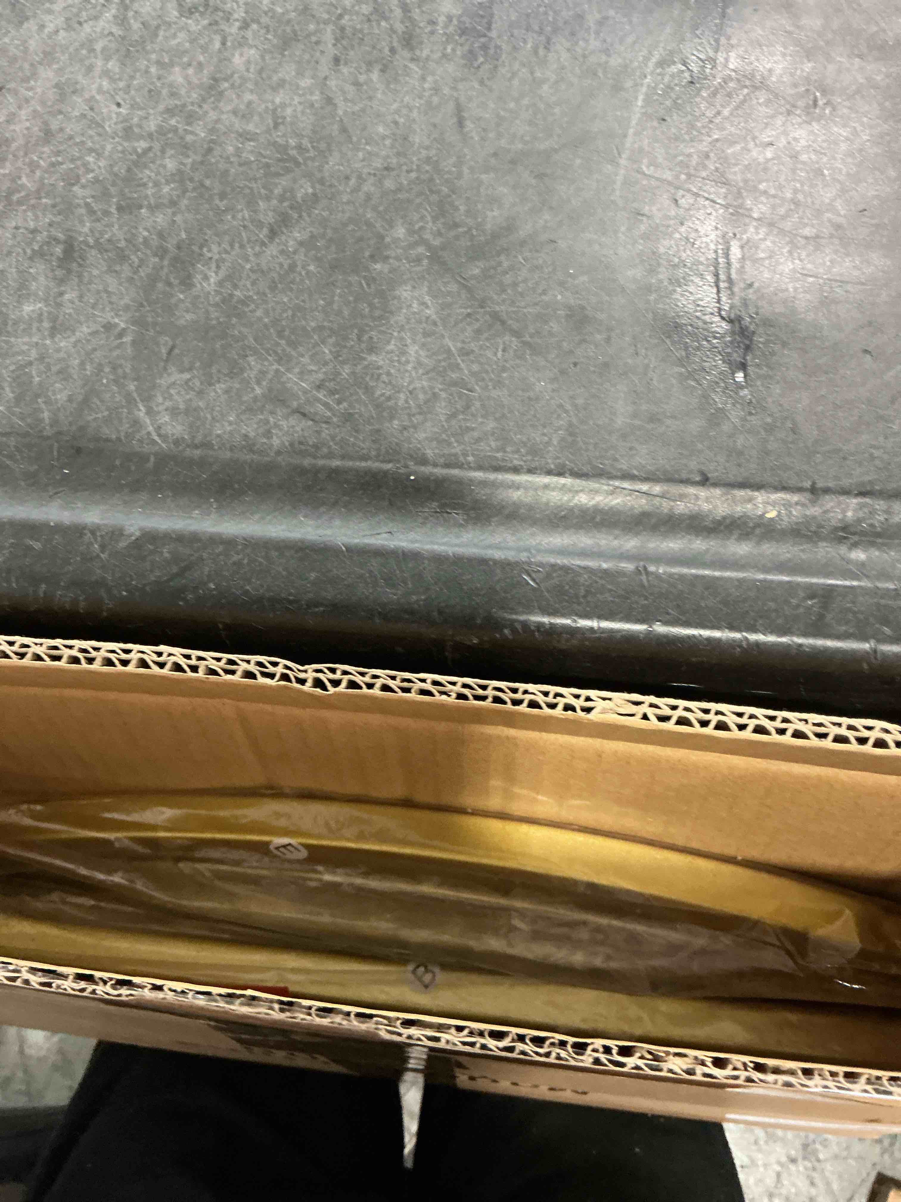 https://s3.amazonaws.com/lotting-images-prod/NonstopDeals/GRA3505329_1760111319699.jpeg