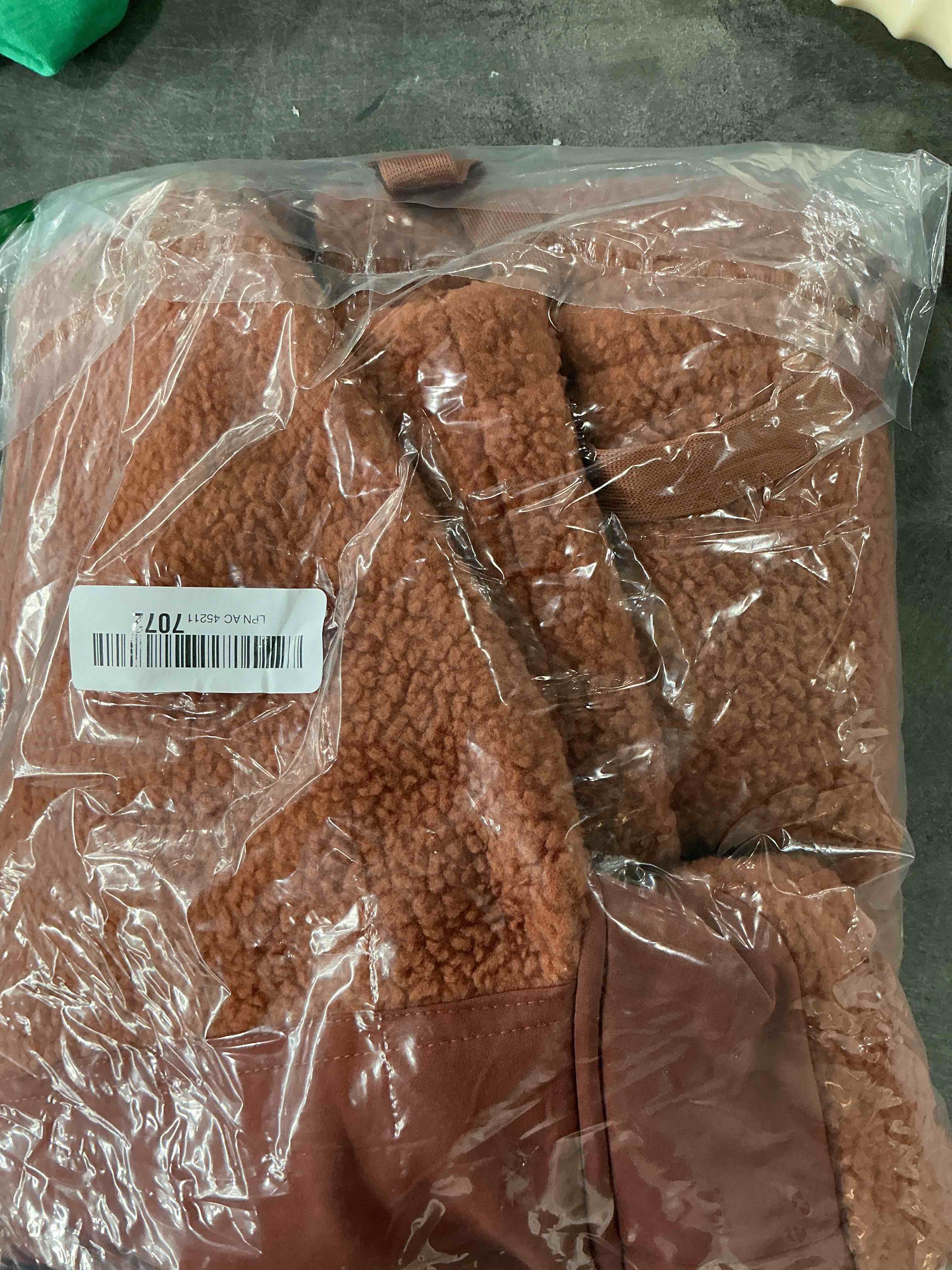 https://s3.amazonaws.com/lotting-images-prod/NonstopDeals/GRA3505373_1760126435165.jpeg