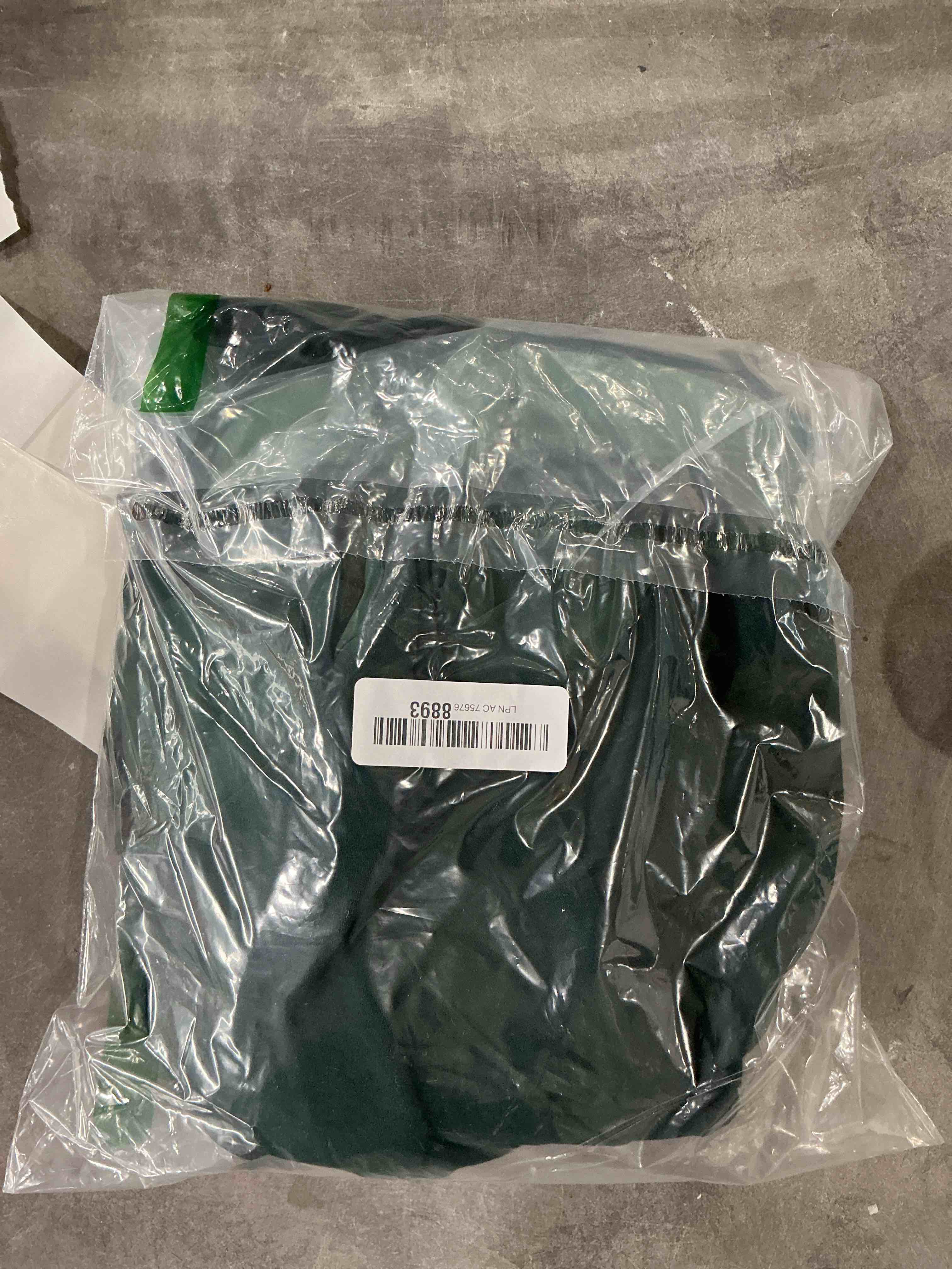 https://s3.amazonaws.com/lotting-images-prod/NonstopDeals/GRA3505381_1760127446054.jpeg