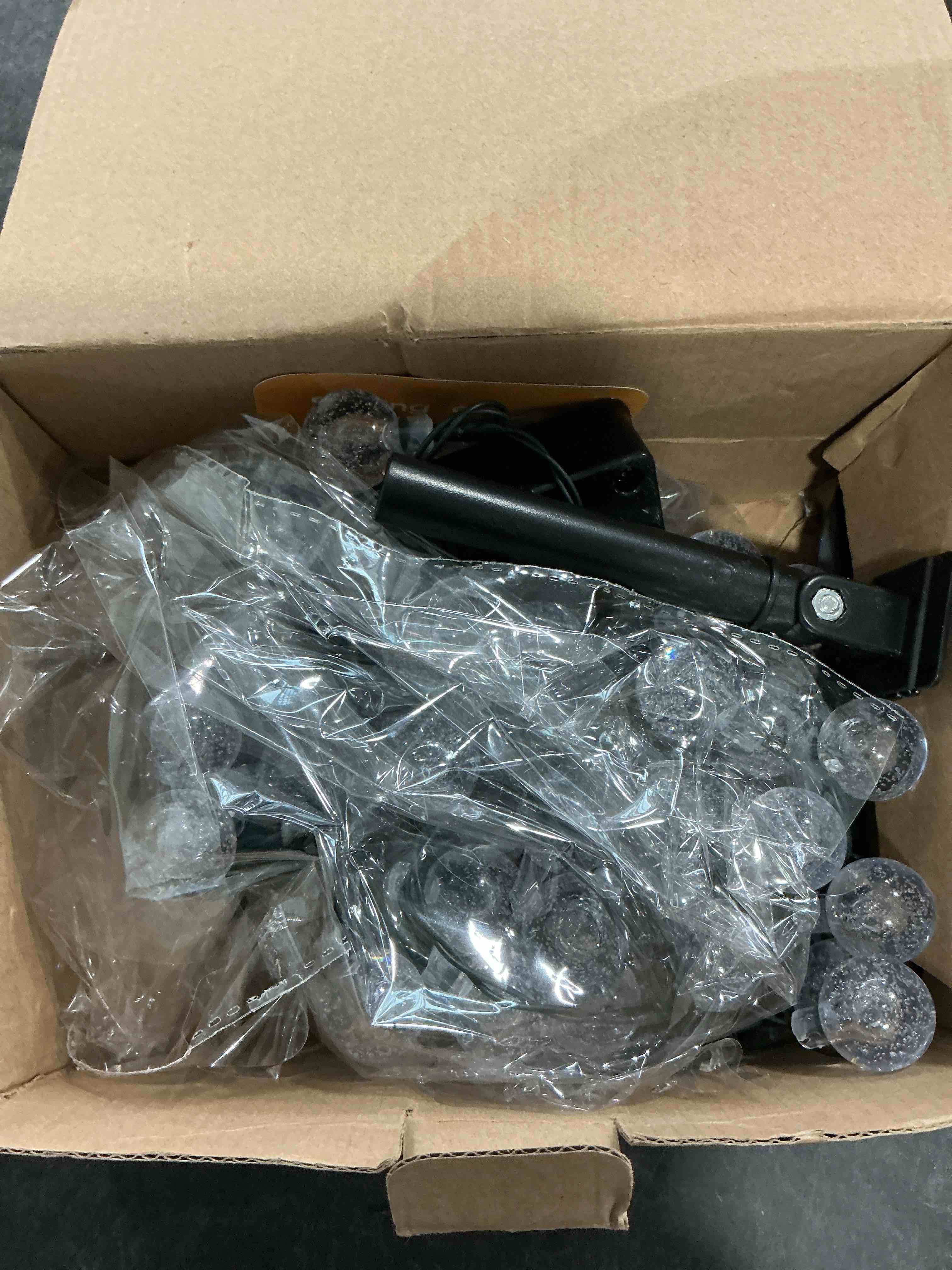https://s3.amazonaws.com/lotting-images-prod/NonstopDeals/GRA3505426_1760123635247.jpeg