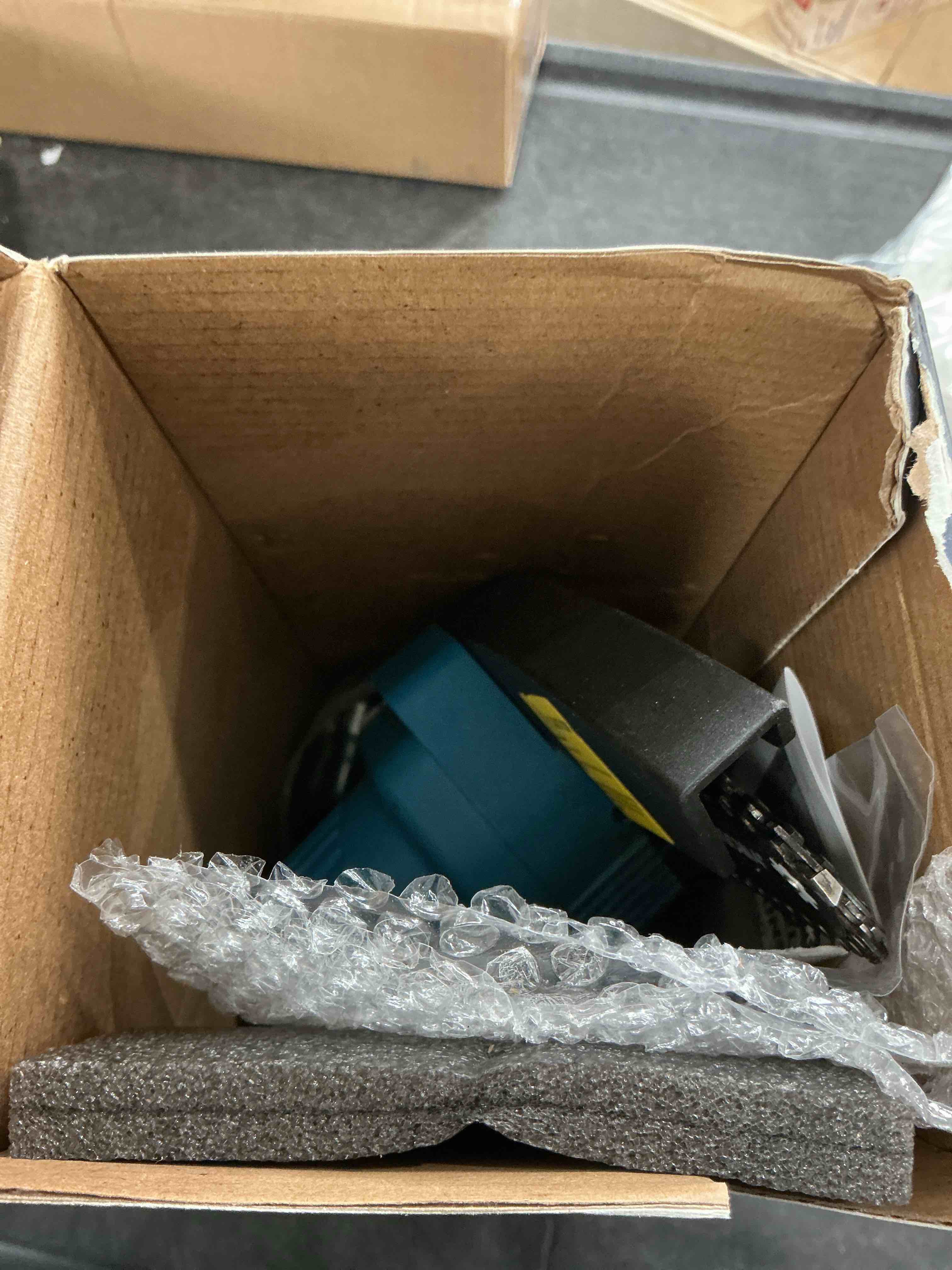 https://s3.amazonaws.com/lotting-images-prod/NonstopDeals/GRA3505428_1760124219381.jpeg