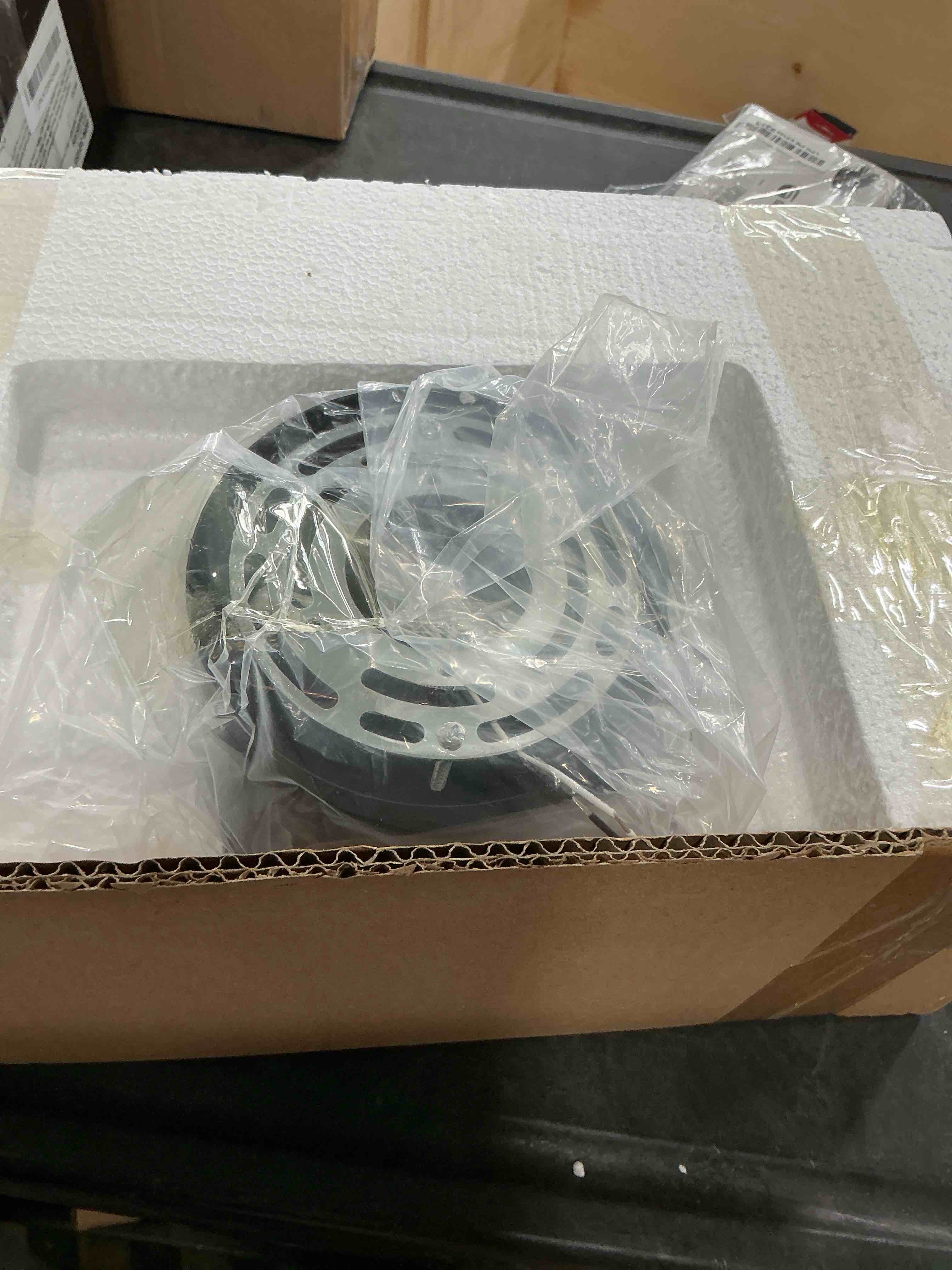 https://s3.amazonaws.com/lotting-images-prod/NonstopDeals/GRA3505432_1760124768936.jpeg