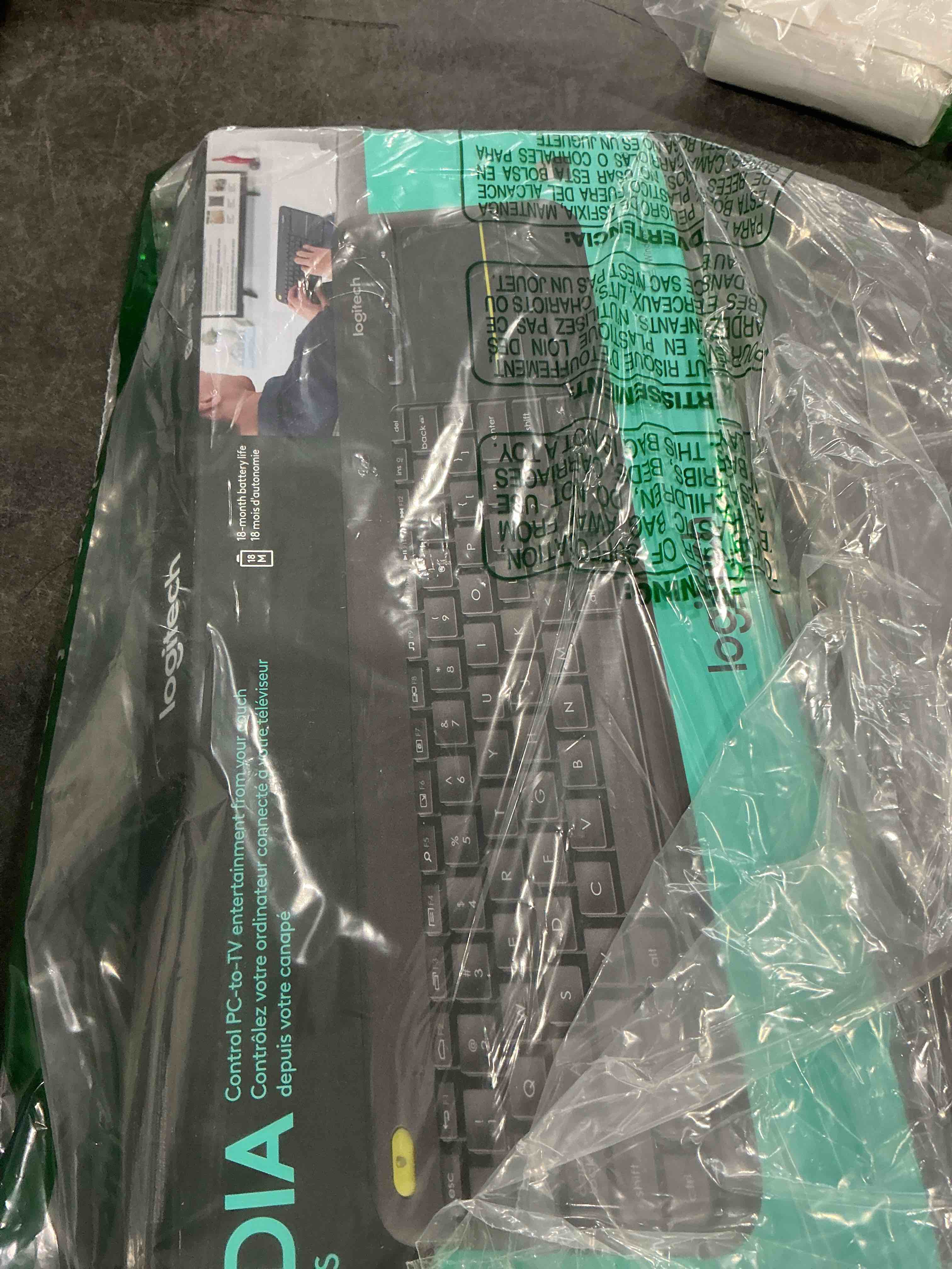 https://s3.amazonaws.com/lotting-images-prod/NonstopDeals/GRA3505435_1760125158792.jpeg