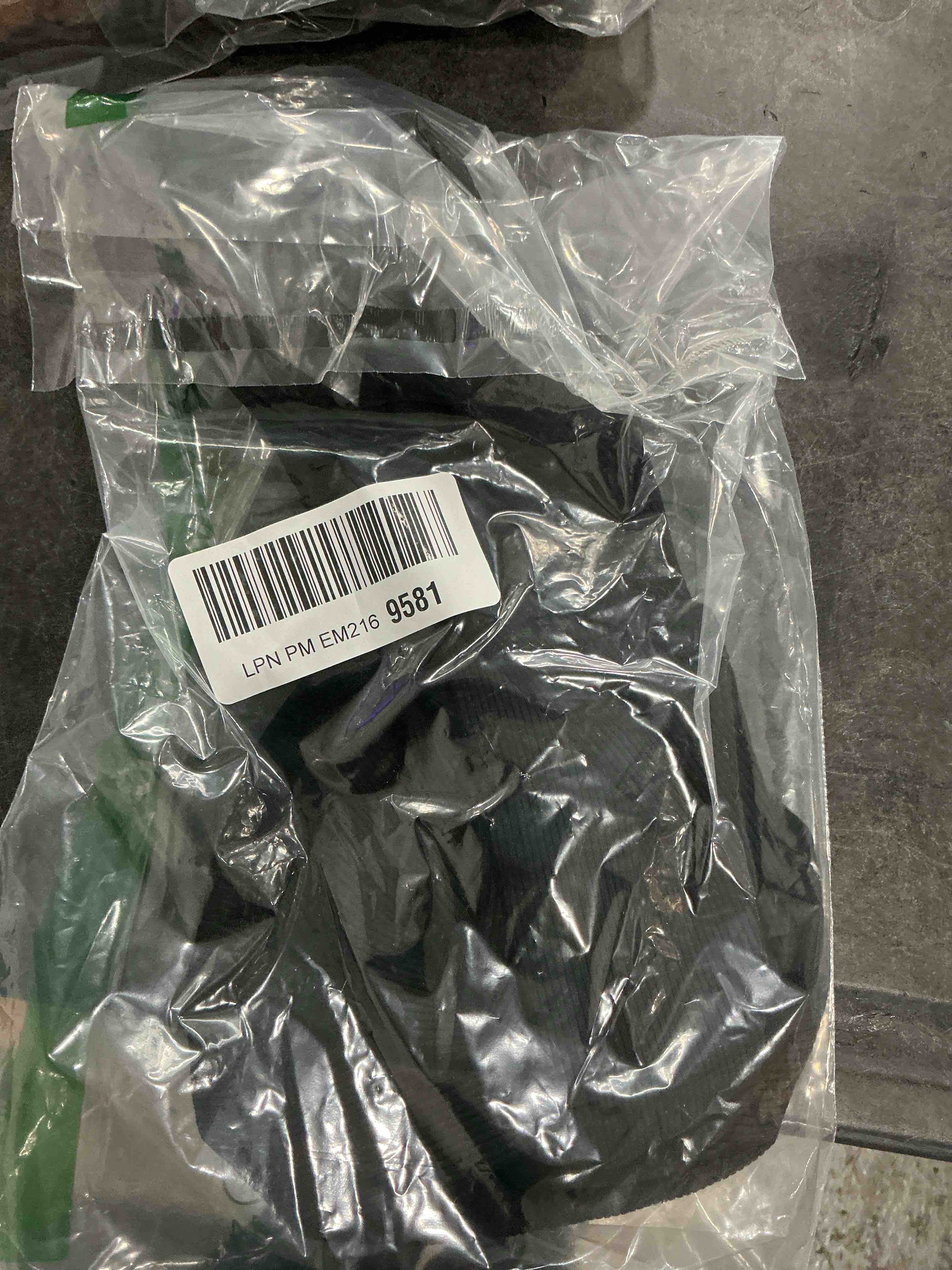 https://s3.amazonaws.com/lotting-images-prod/NonstopDeals/GRA3505450_1760127815228.jpeg