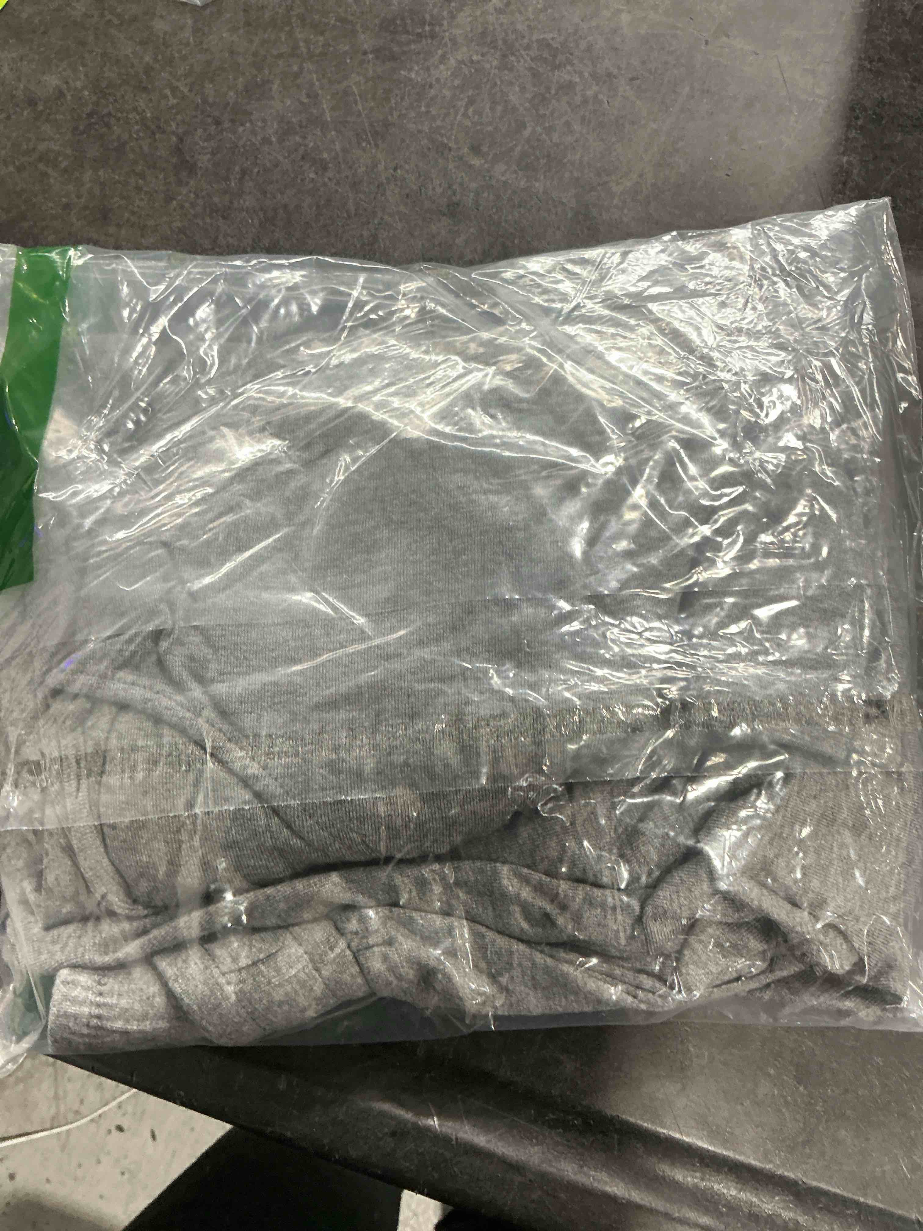 https://s3.amazonaws.com/lotting-images-prod/NonstopDeals/GRA3505452_1760127940680.jpeg