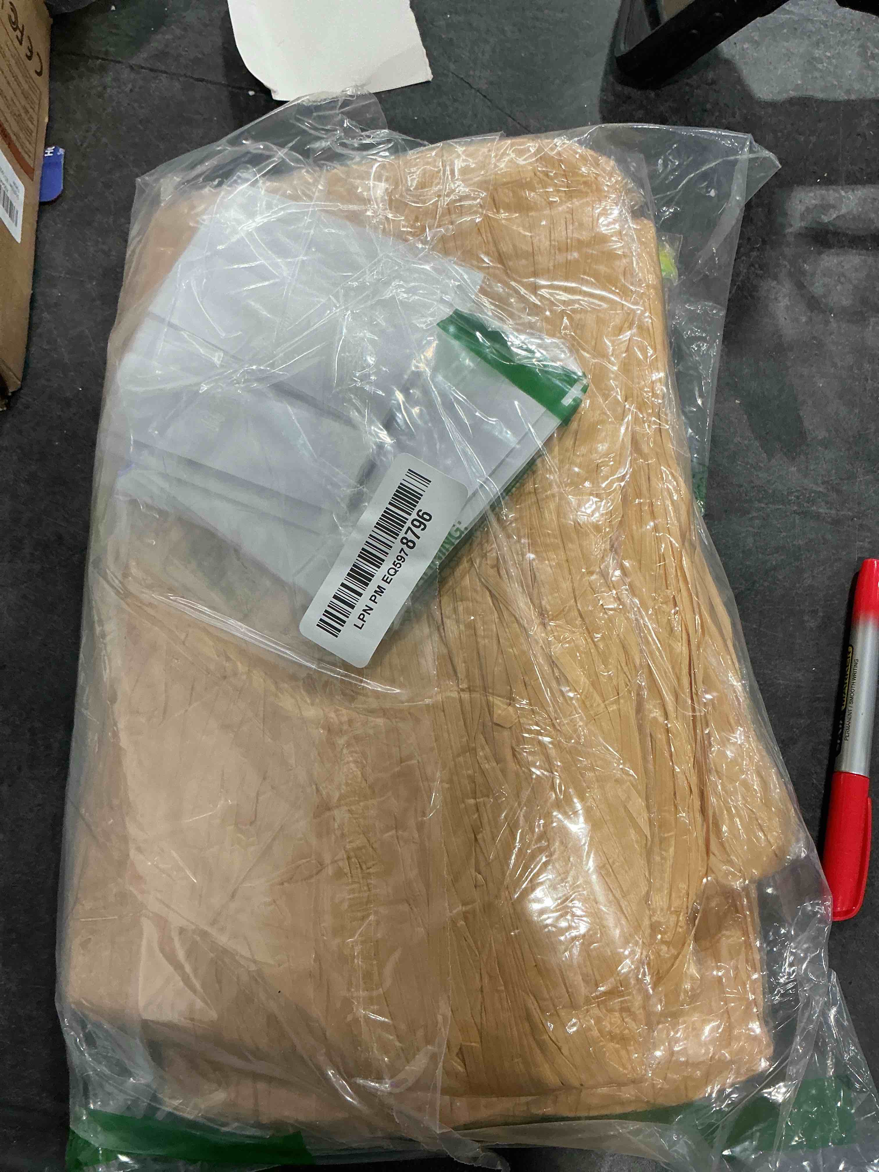 https://s3.amazonaws.com/lotting-images-prod/NonstopDeals/GRA3505495_1760132703911.jpeg