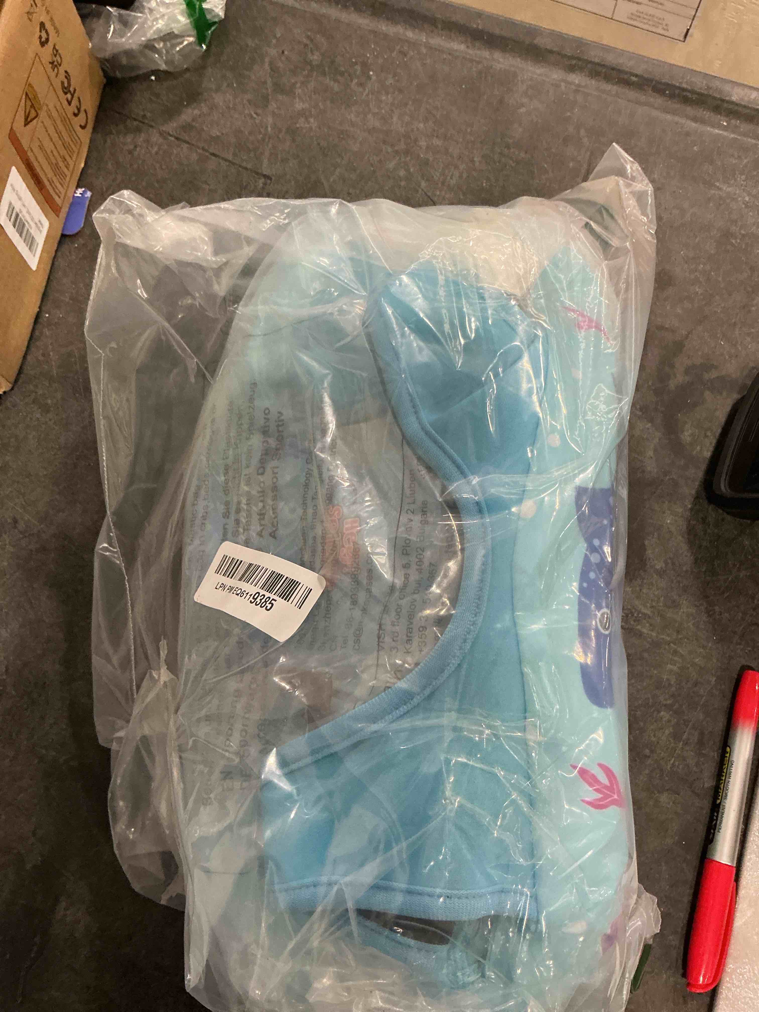 https://s3.amazonaws.com/lotting-images-prod/NonstopDeals/GRA3505502_1760133409820.jpeg