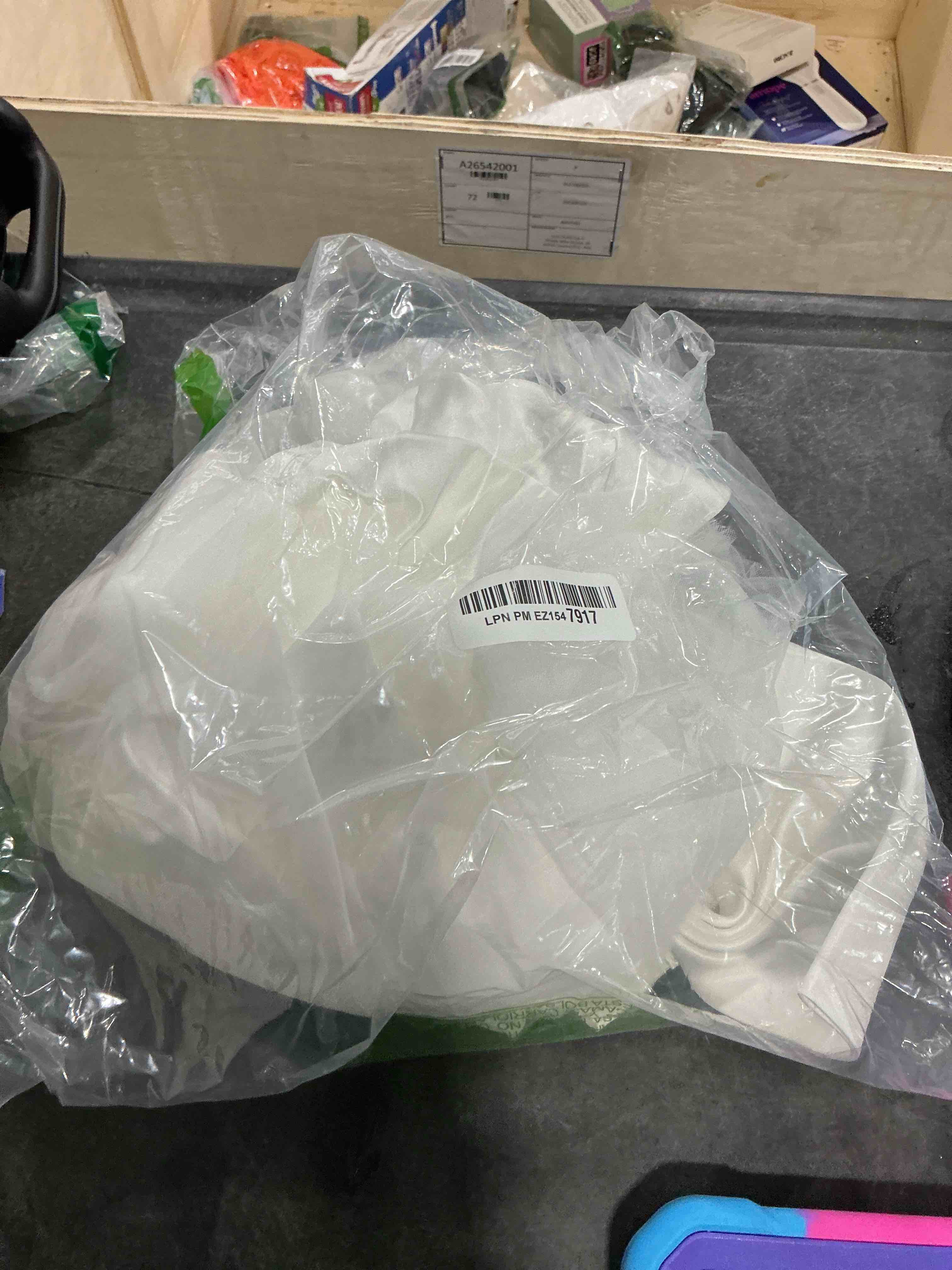 https://s3.amazonaws.com/lotting-images-prod/NonstopDeals/GRA3505509_1760134650556.jpeg