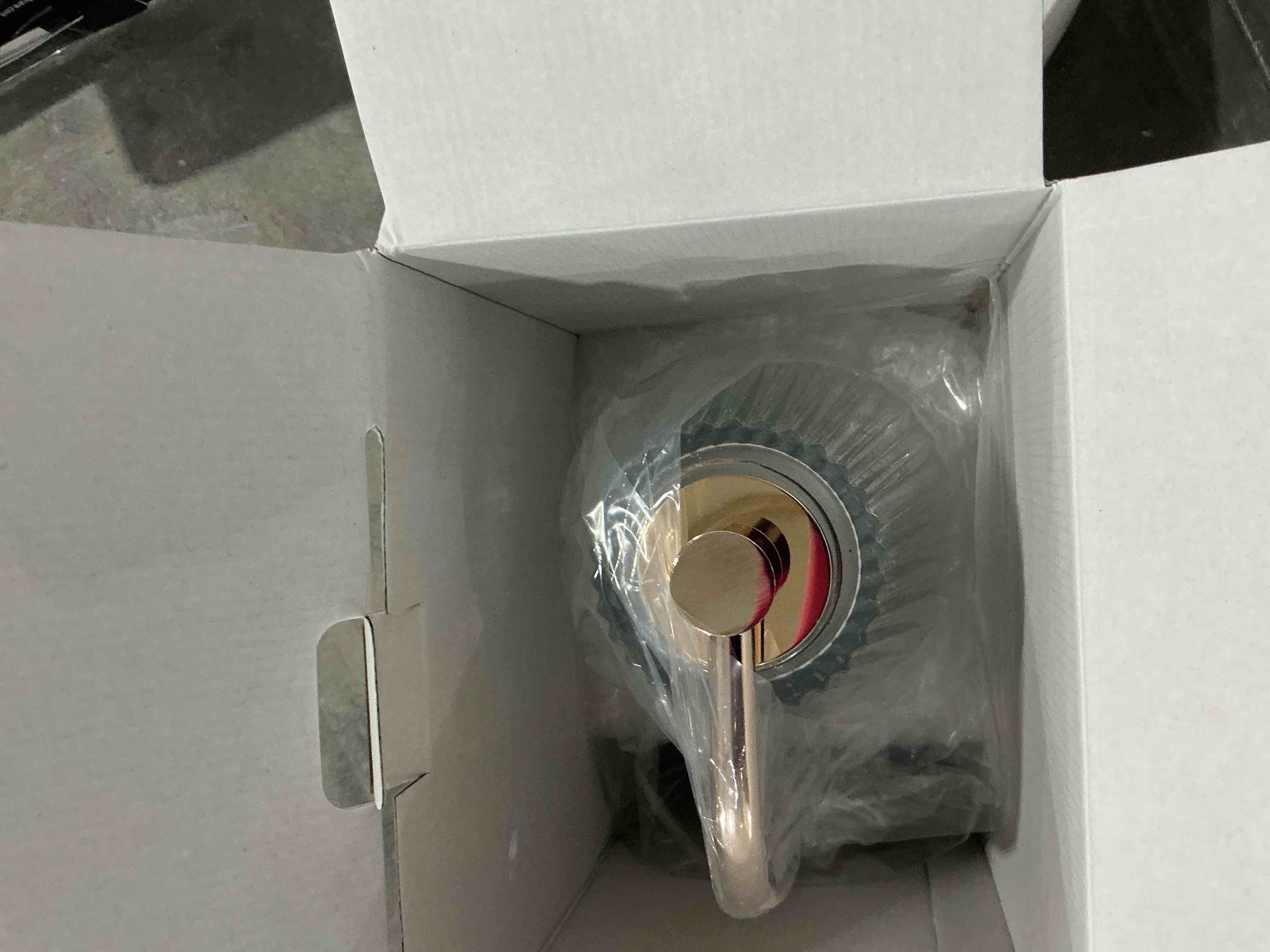https://s3.amazonaws.com/lotting-images-prod/NonstopDeals/GRA3505522_1760135797748.jpeg