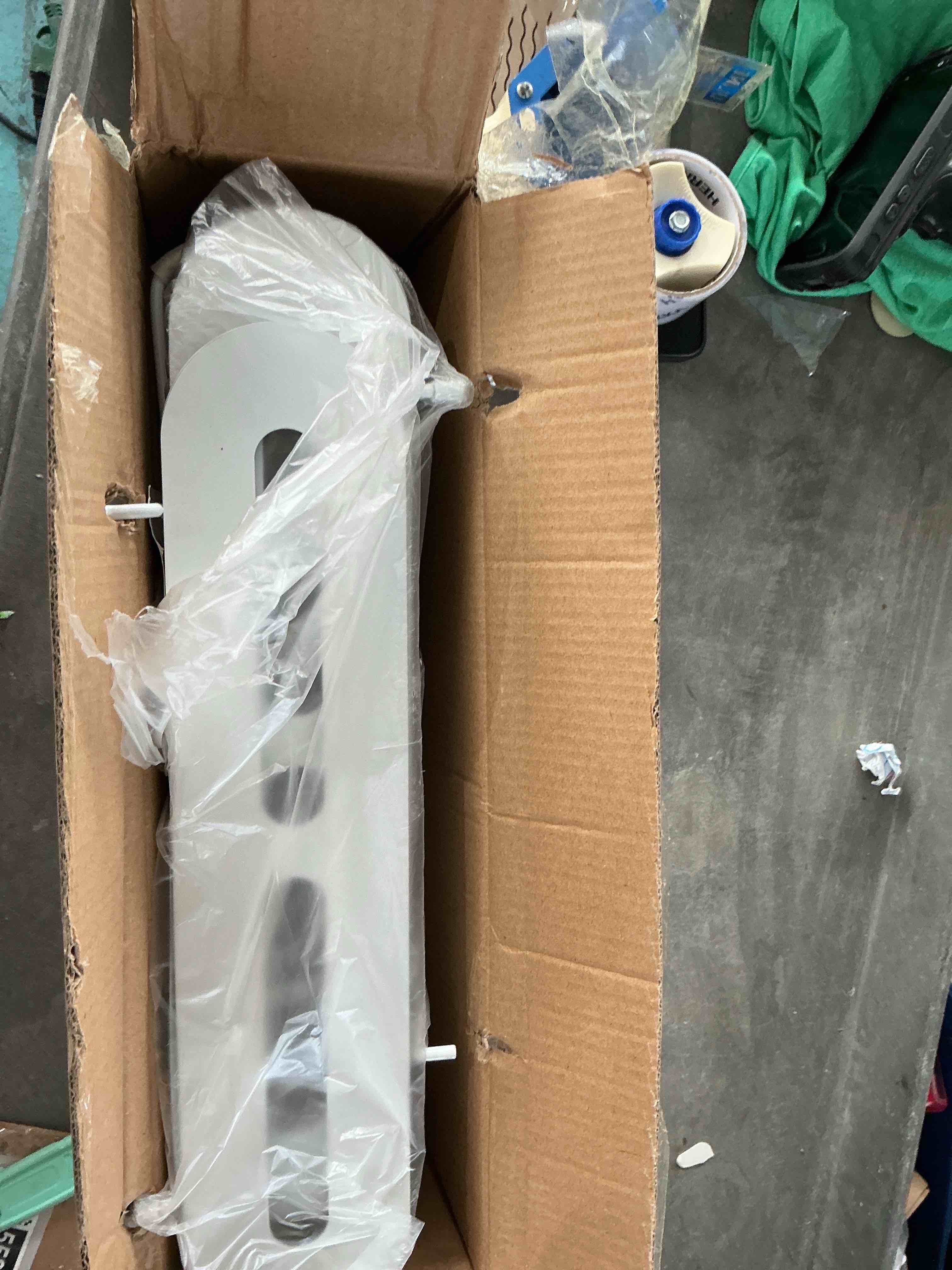 https://s3.amazonaws.com/lotting-images-prod/NonstopDeals/GRA3505584_1760206431752.jpeg