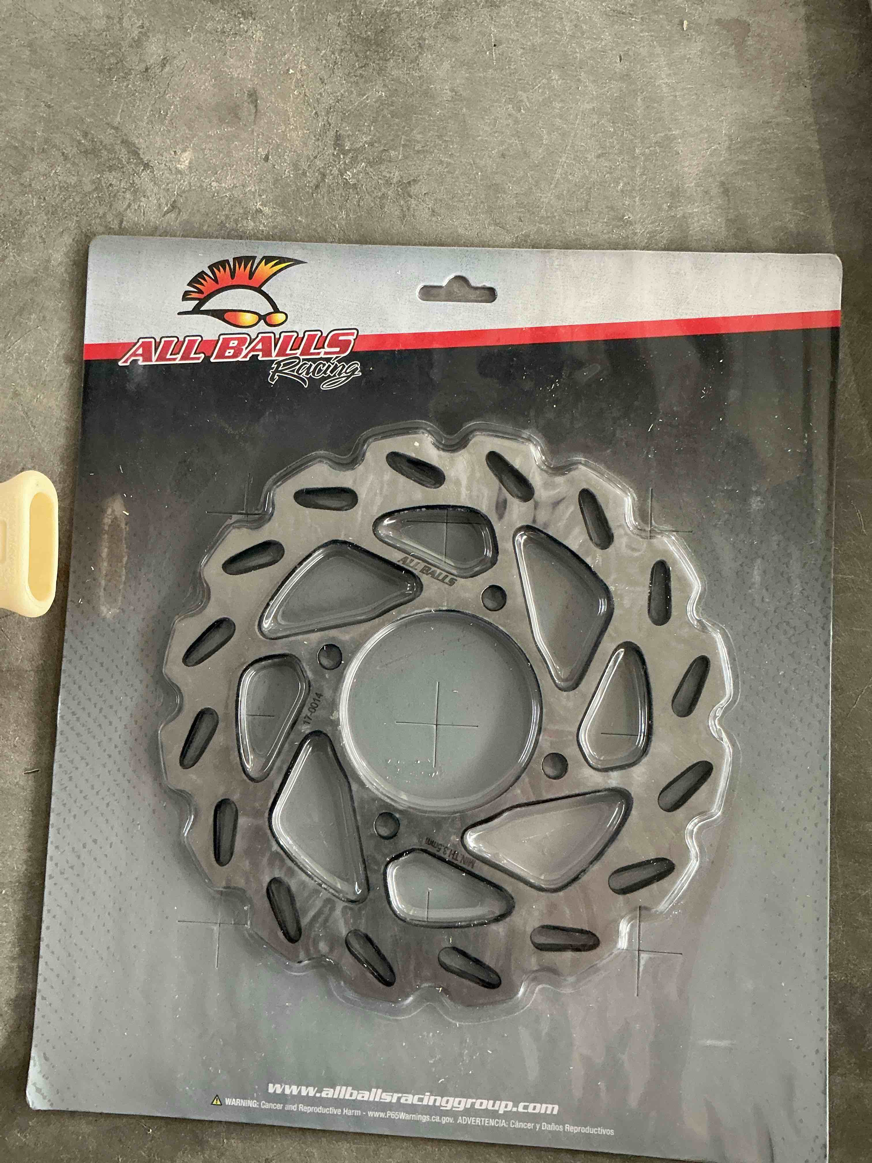 https://s3.amazonaws.com/lotting-images-prod/NonstopDeals/GRA3505601_1760207374241.jpeg