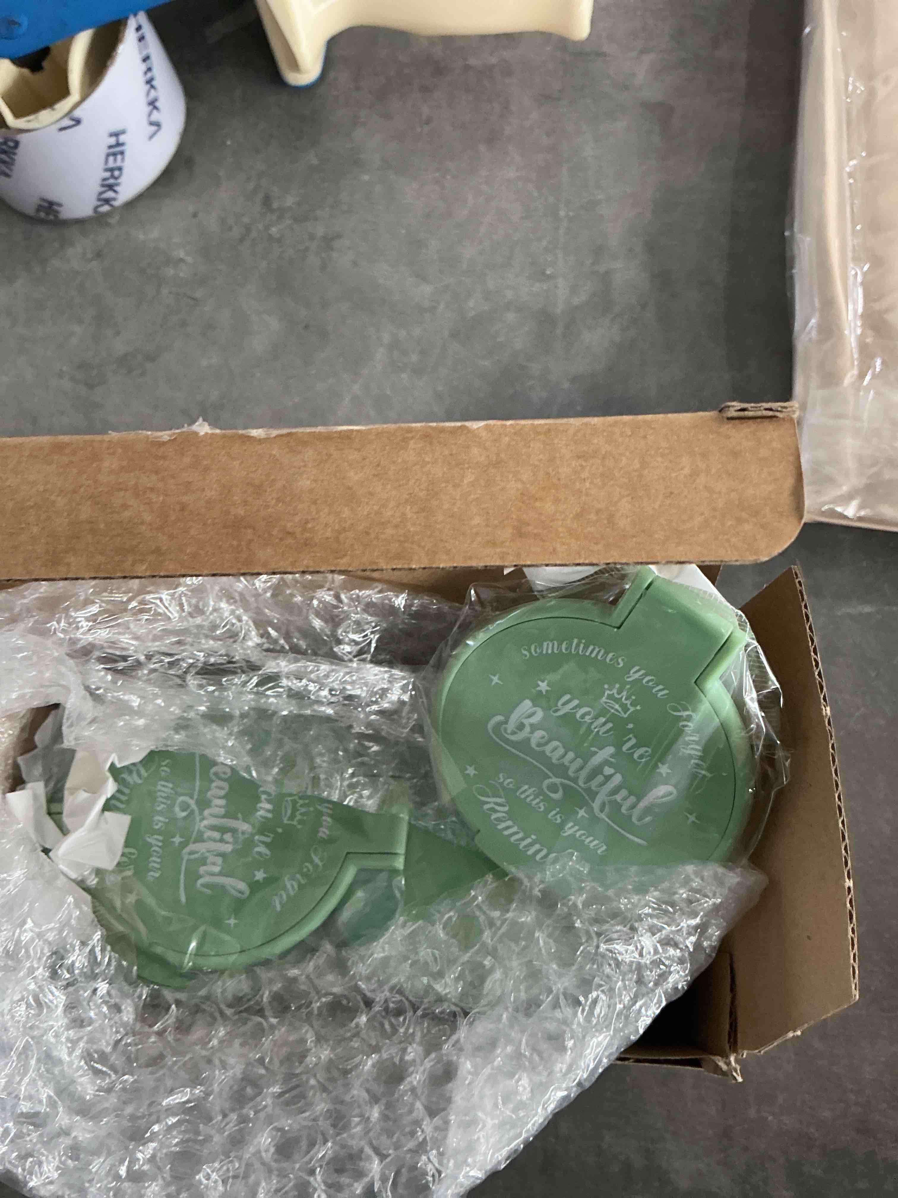 https://s3.amazonaws.com/lotting-images-prod/NonstopDeals/GRA3505605_1760208338981.jpeg
