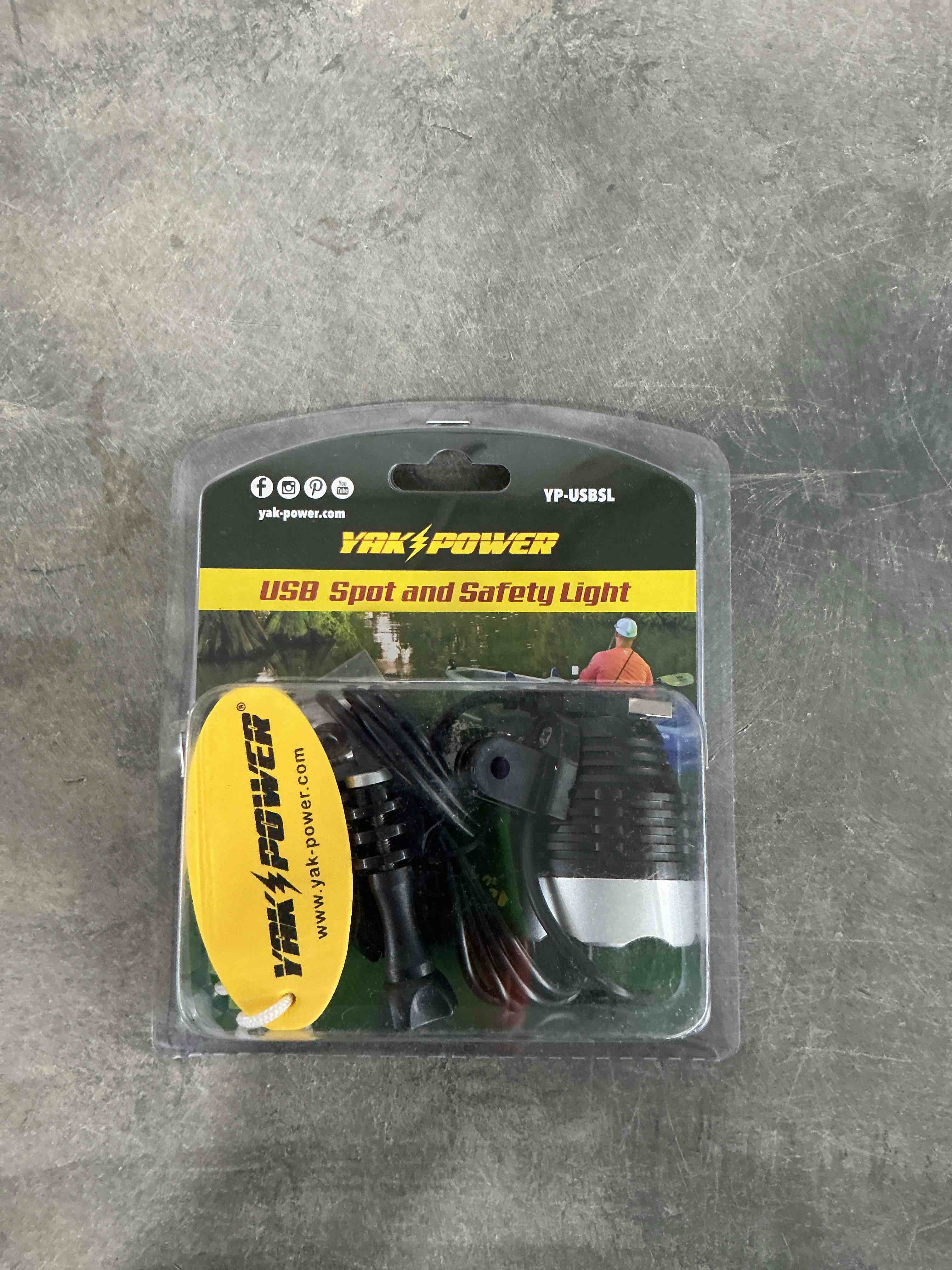 https://s3.amazonaws.com/lotting-images-prod/NonstopDeals/GRA3505653_1760376803973.jpeg
