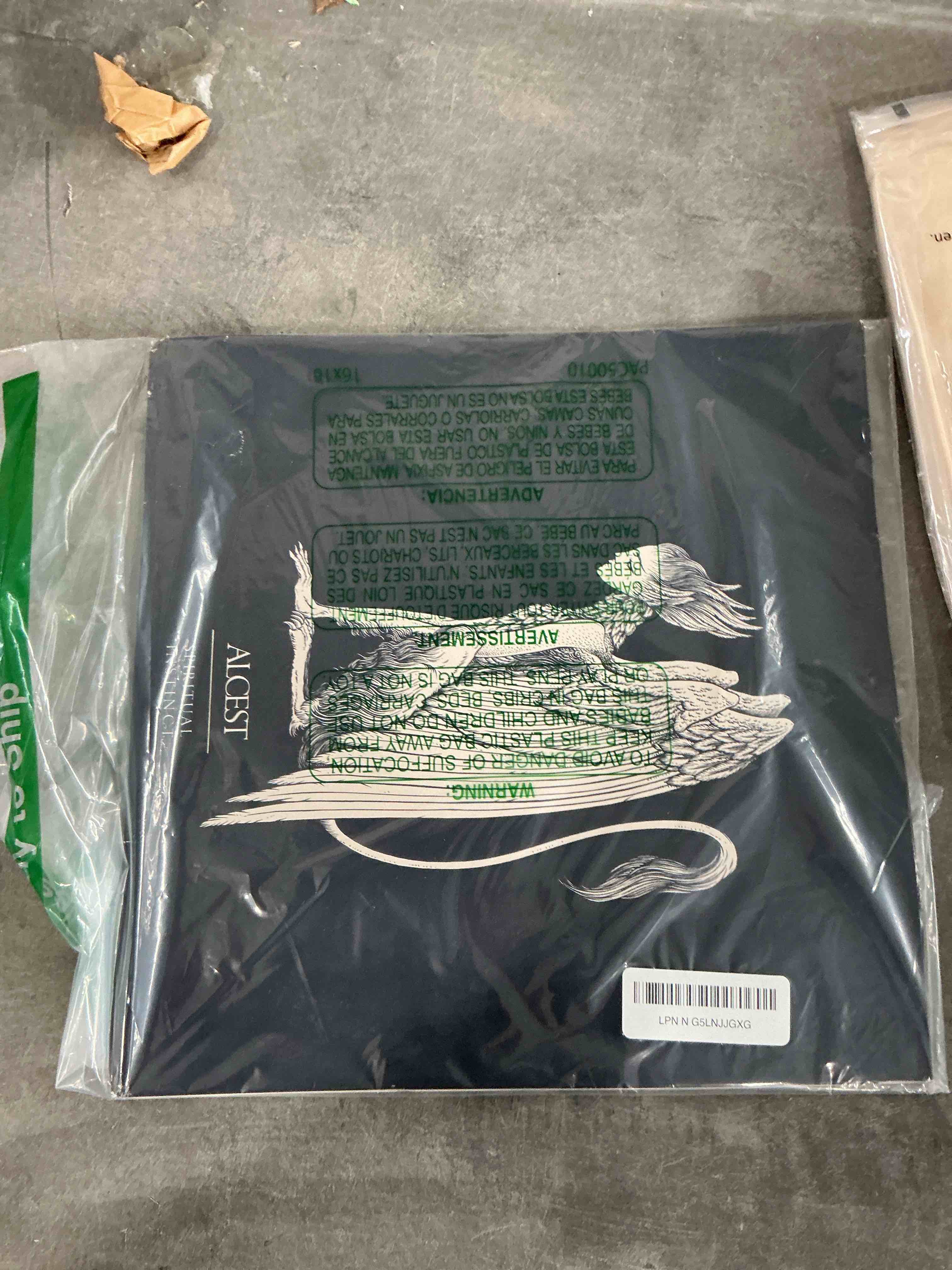 https://s3.amazonaws.com/lotting-images-prod/NonstopDeals/GRA3505666_1760378021712.jpeg