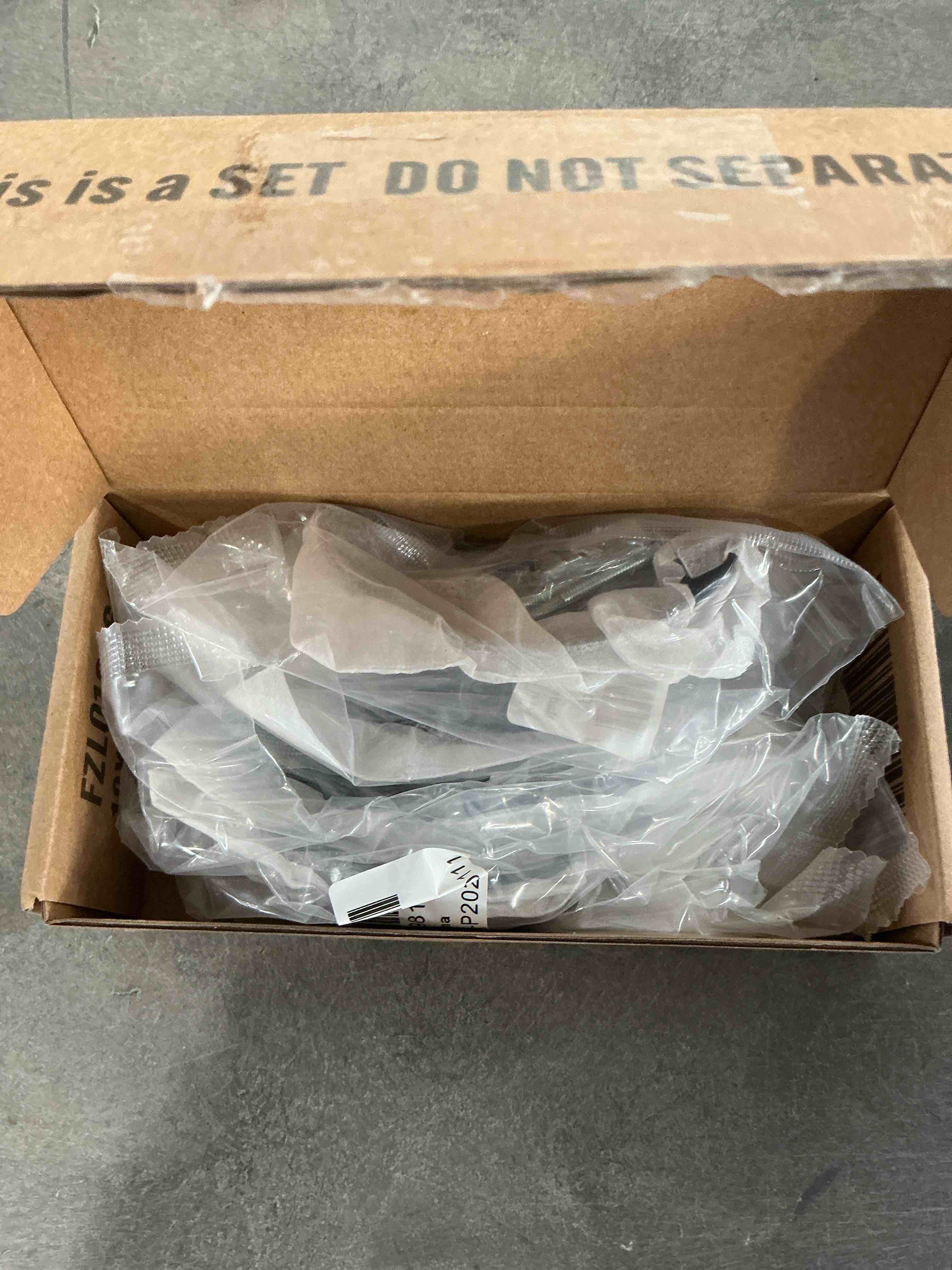 https://s3.amazonaws.com/lotting-images-prod/NonstopDeals/GRA3505681_1760378934235.jpeg