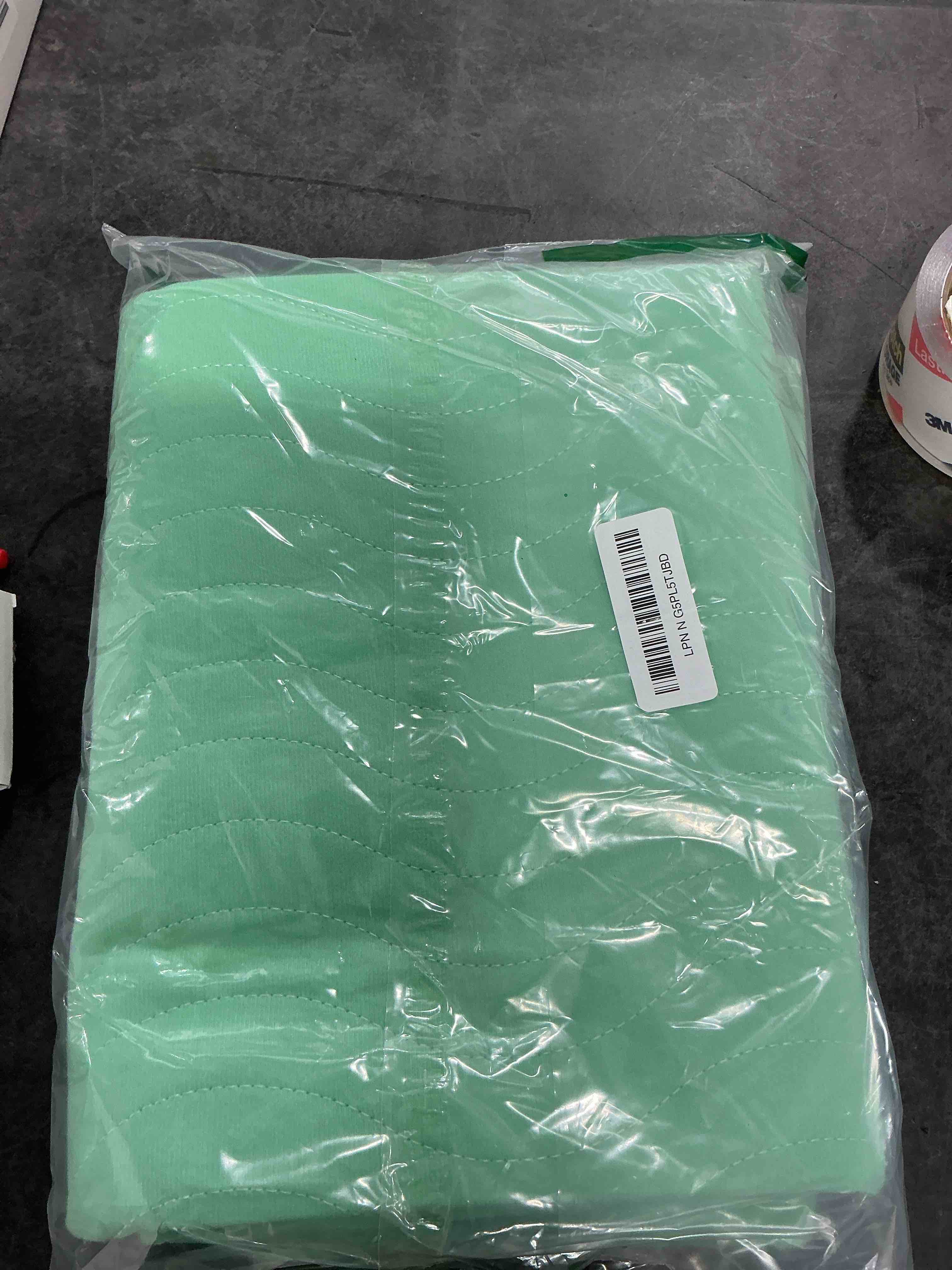 https://s3.amazonaws.com/lotting-images-prod/NonstopDeals/GRA3505806_1760451114679.jpeg