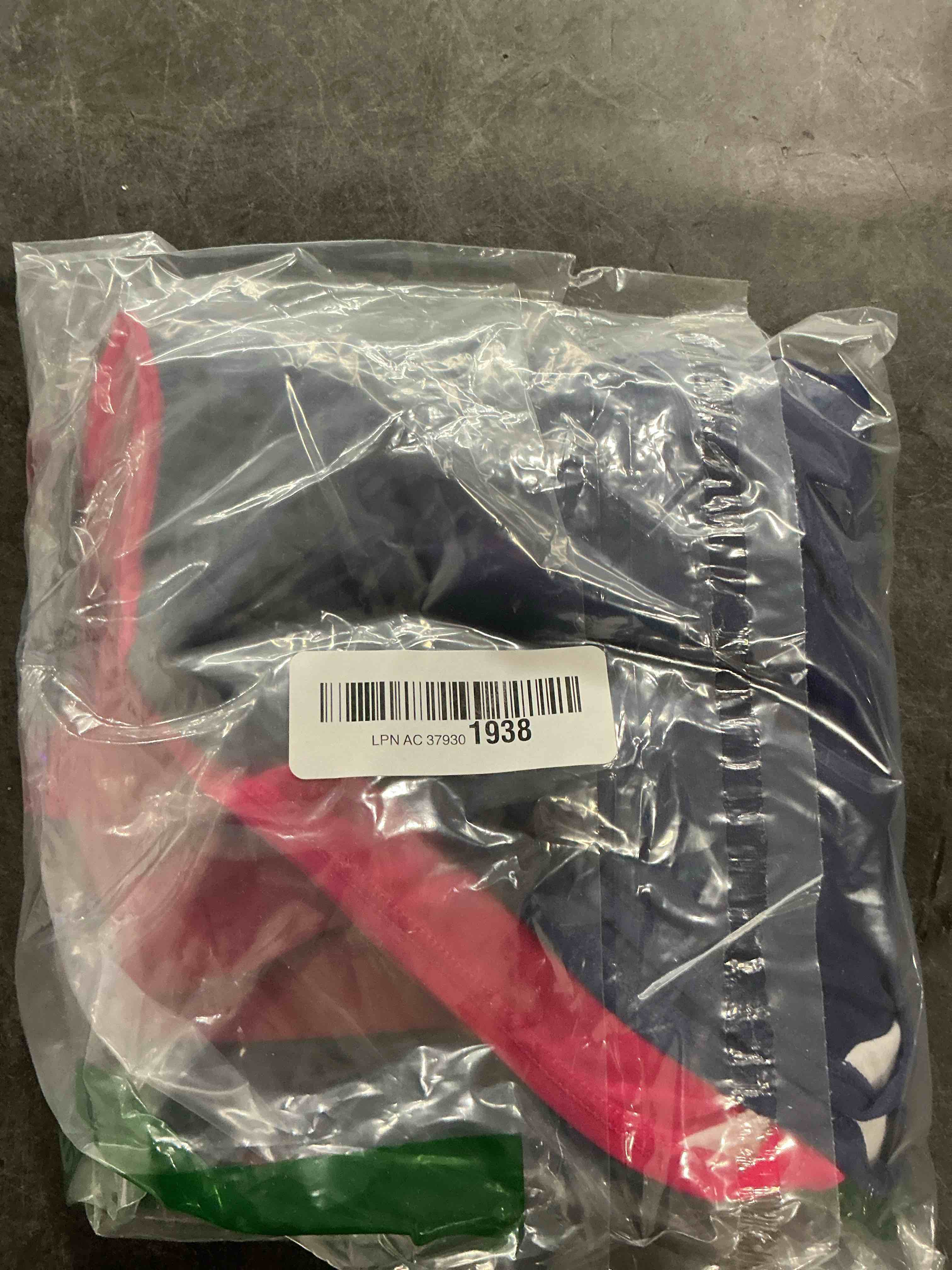 https://s3.amazonaws.com/lotting-images-prod/NonstopDeals/GRA3505858_1760462789578.jpeg