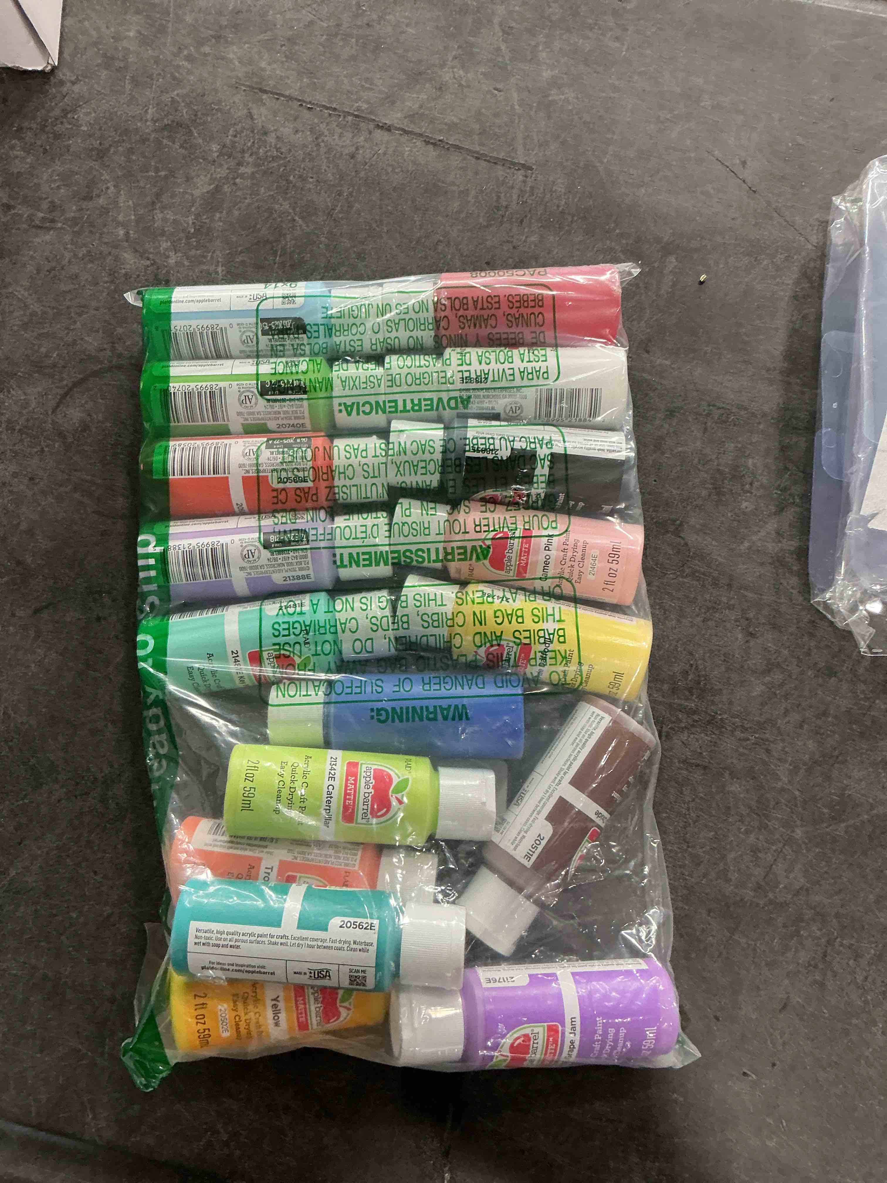 https://s3.amazonaws.com/lotting-images-prod/NonstopDeals/GRA3505901_1760472155423.jpeg