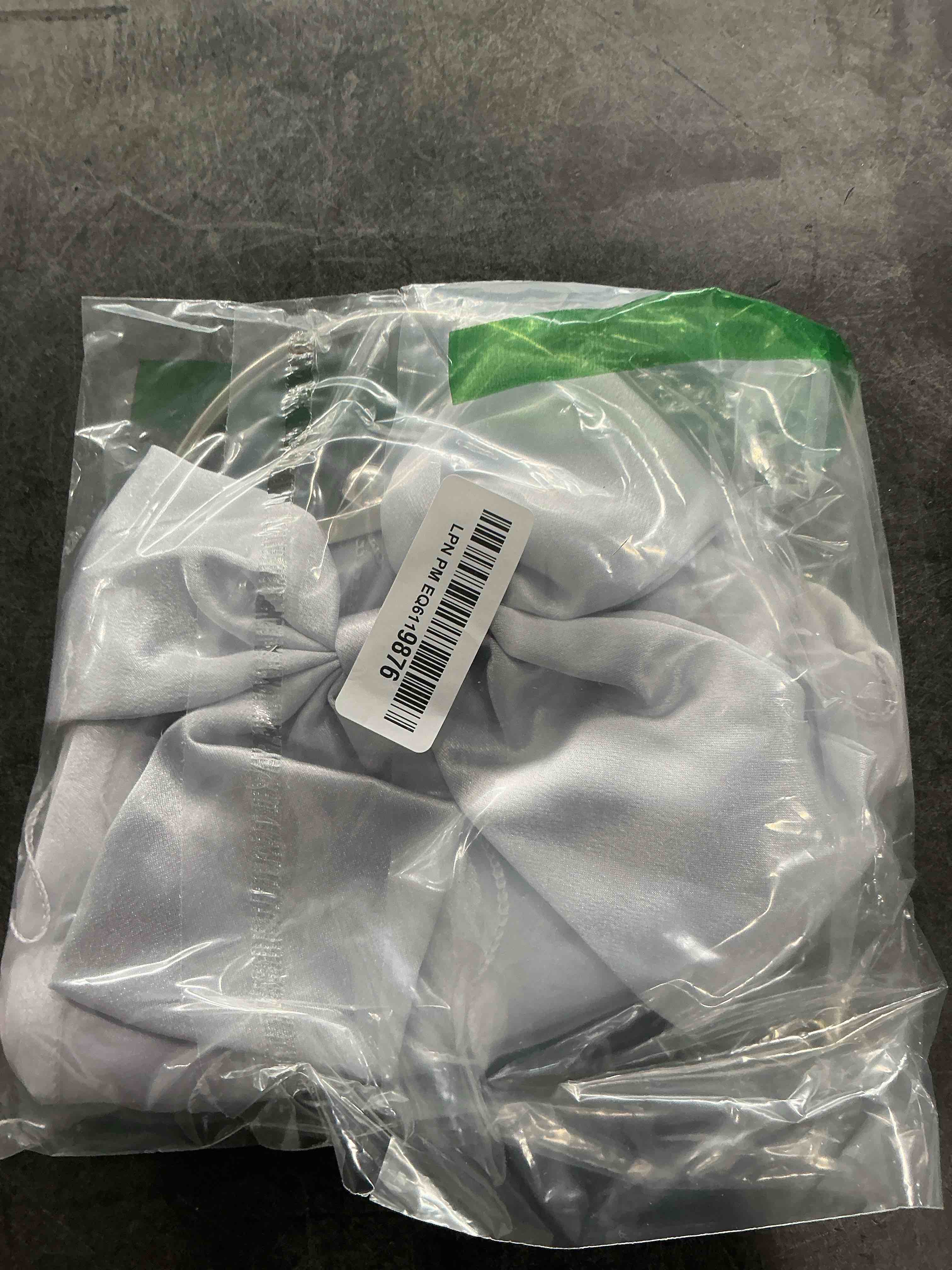 https://s3.amazonaws.com/lotting-images-prod/NonstopDeals/GRA3505910_1760472729747.jpeg