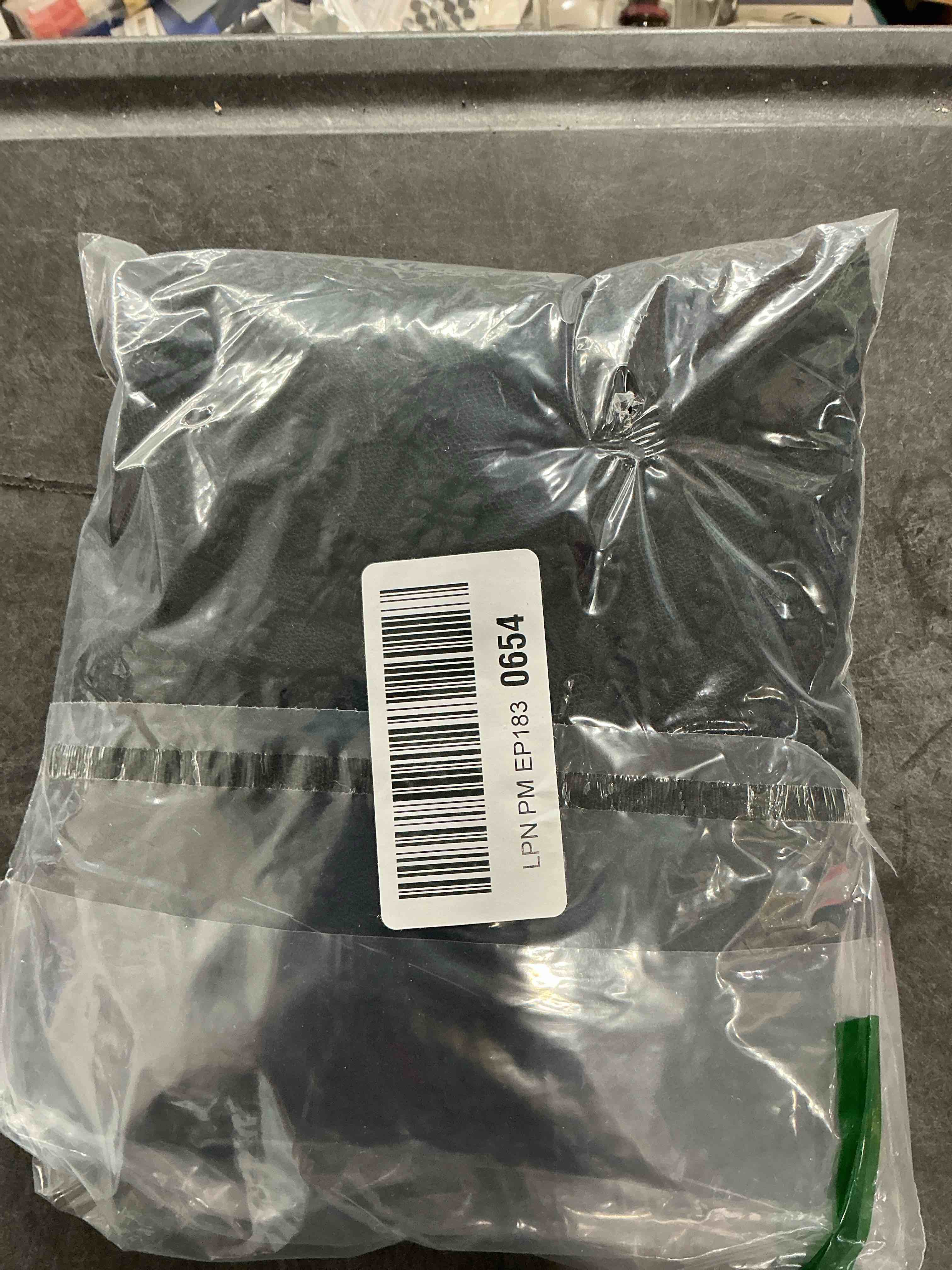https://s3.amazonaws.com/lotting-images-prod/NonstopDeals/GRA3505915_1760474789880.jpeg