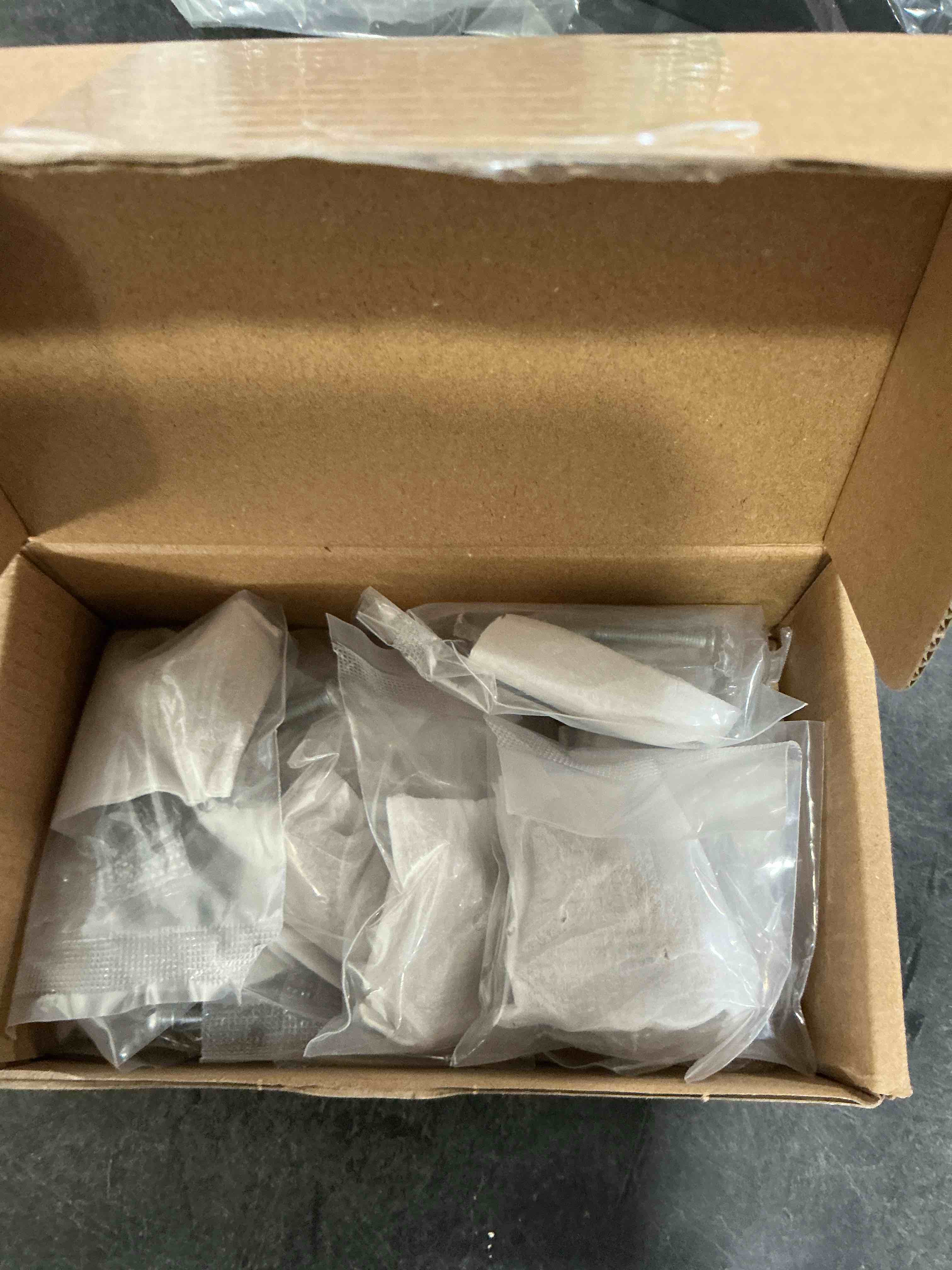 https://s3.amazonaws.com/lotting-images-prod/NonstopDeals/GRA3505966_1760533100559.jpeg