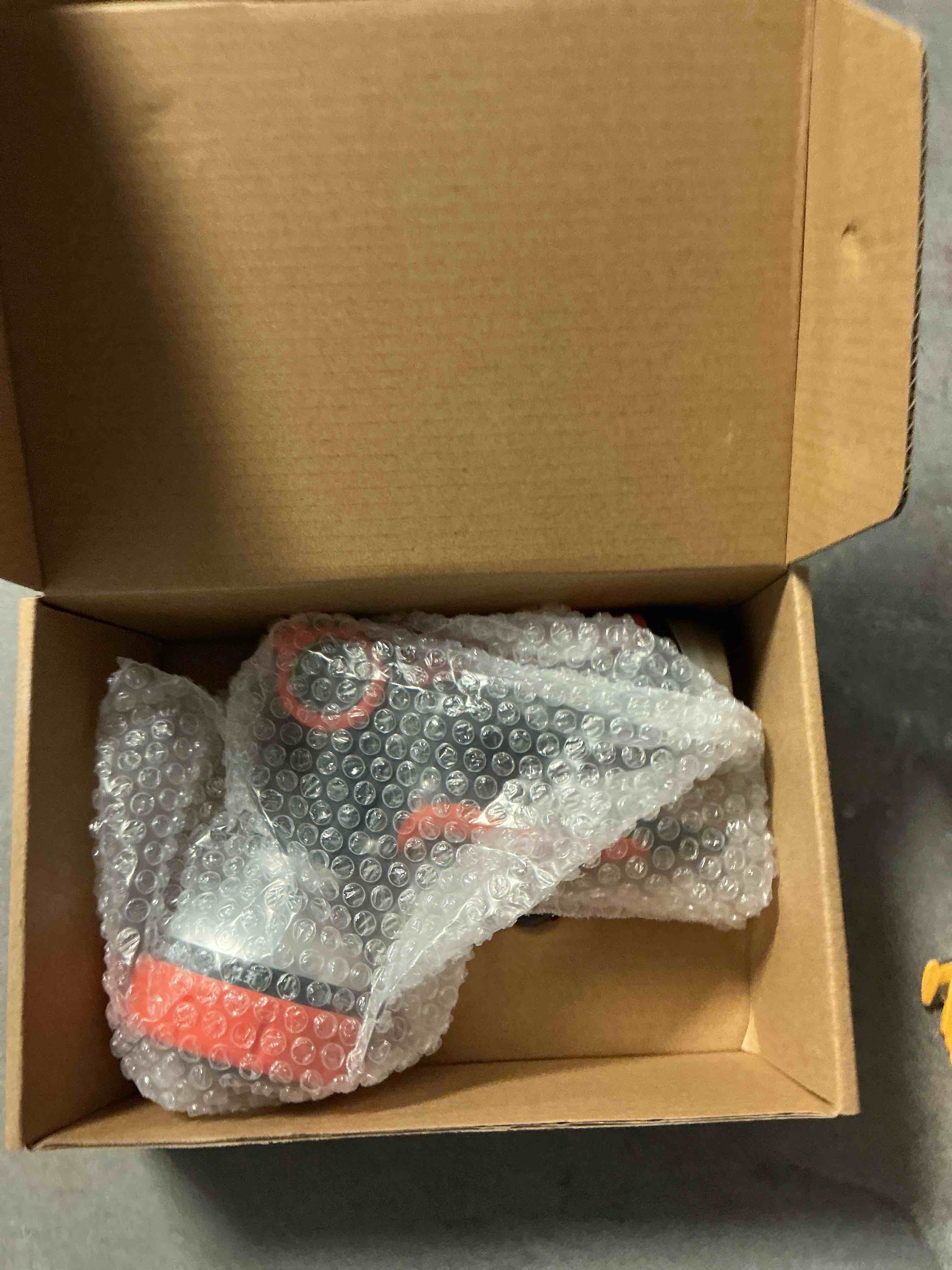 https://s3.amazonaws.com/lotting-images-prod/NonstopDeals/GRA3506010_1760540971064.jpeg
