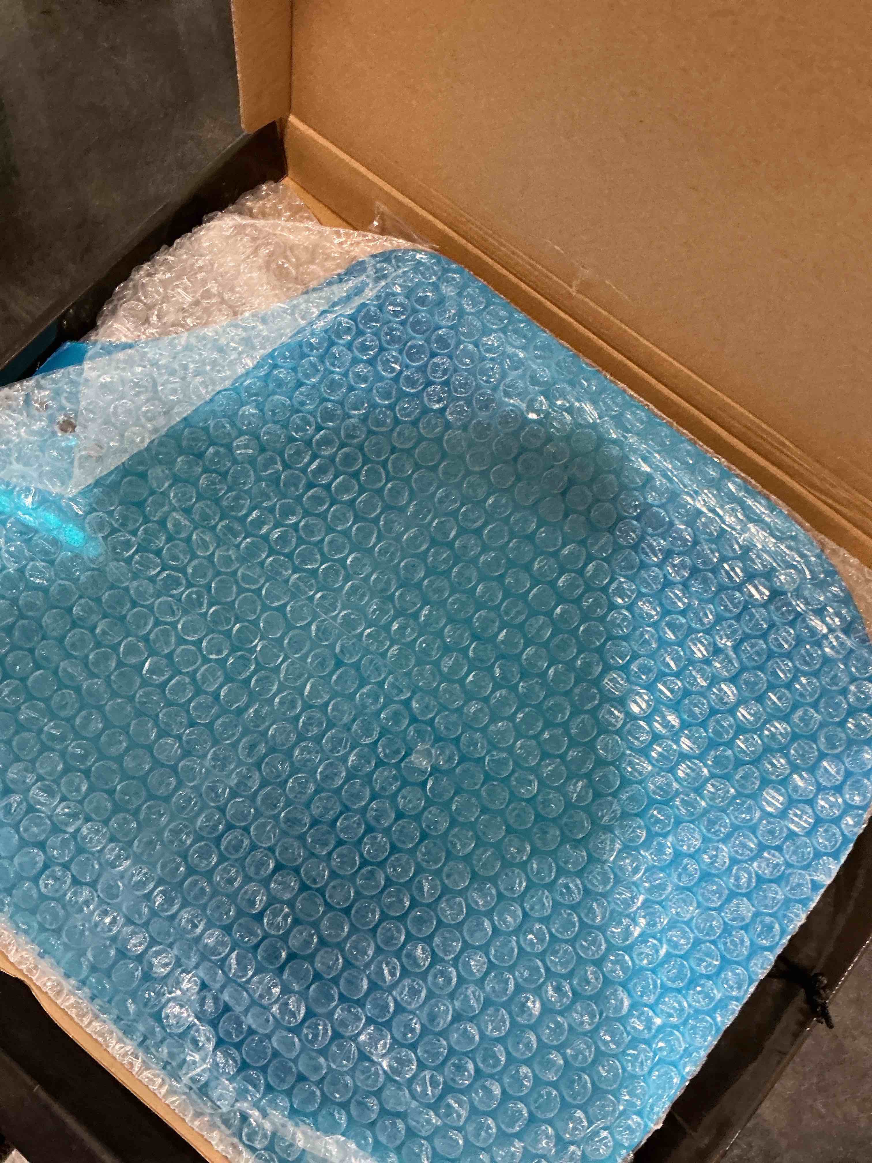 https://s3.amazonaws.com/lotting-images-prod/NonstopDeals/GRA3506093_1760564493744.jpeg