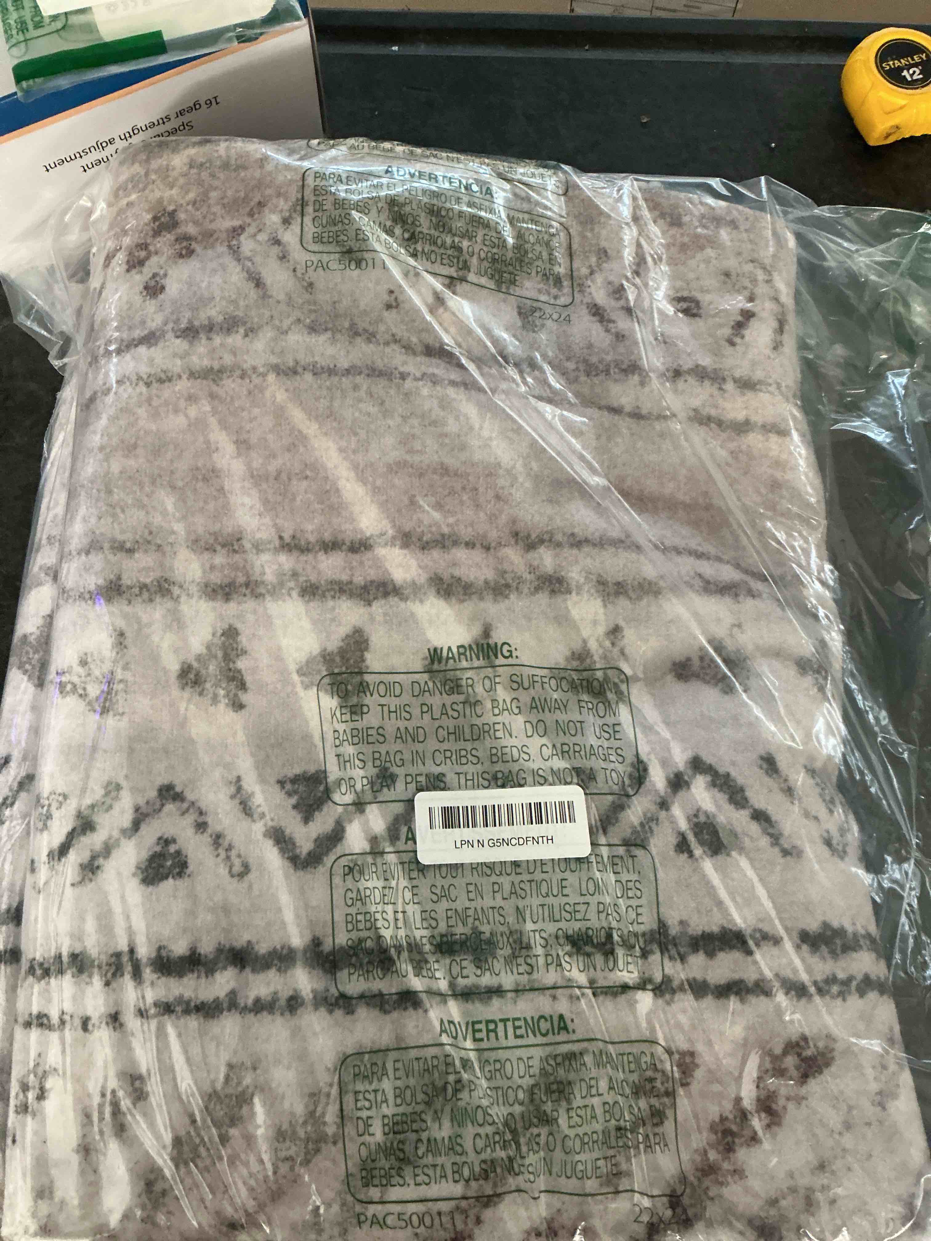 https://s3.amazonaws.com/lotting-images-prod/NonstopDeals/GRA3506099_1760618298832.jpeg