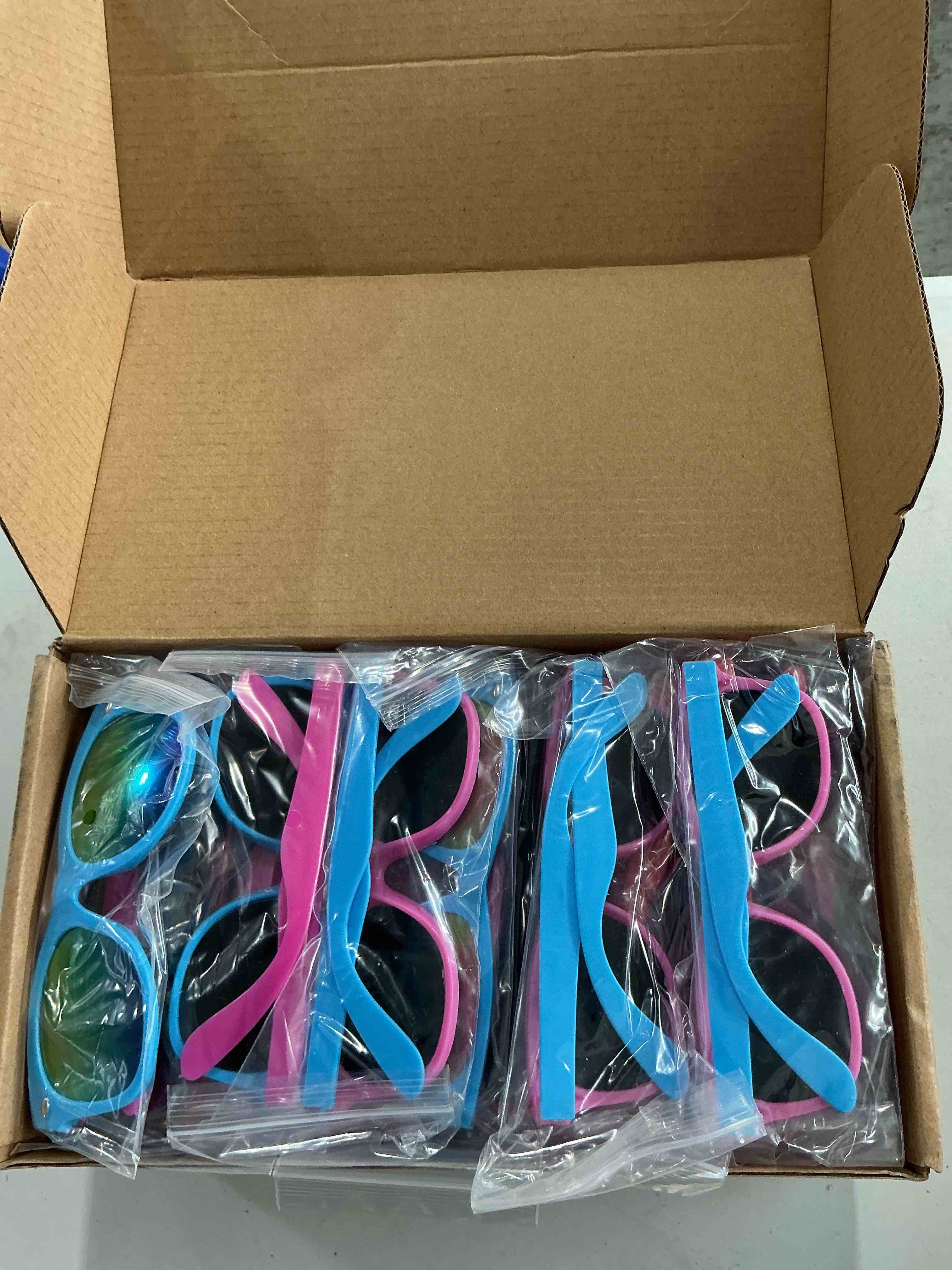 https://s3.amazonaws.com/lotting-images-prod/NonstopDeals/GRA3506127_1760624674498.jpeg